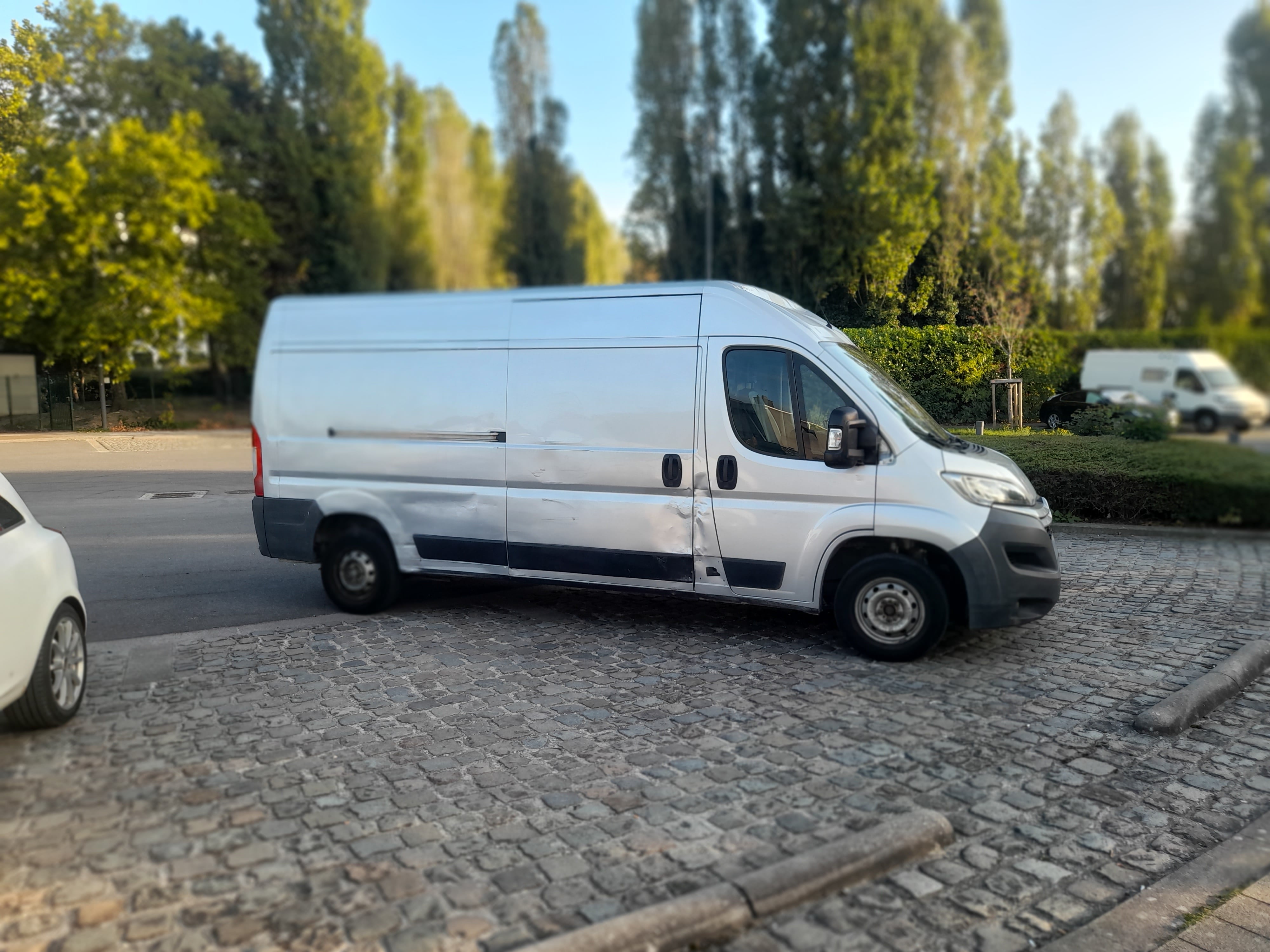 Citroen Jumper 2.0 HDI L3H2 entièrement équipée mit Navigationsgerät