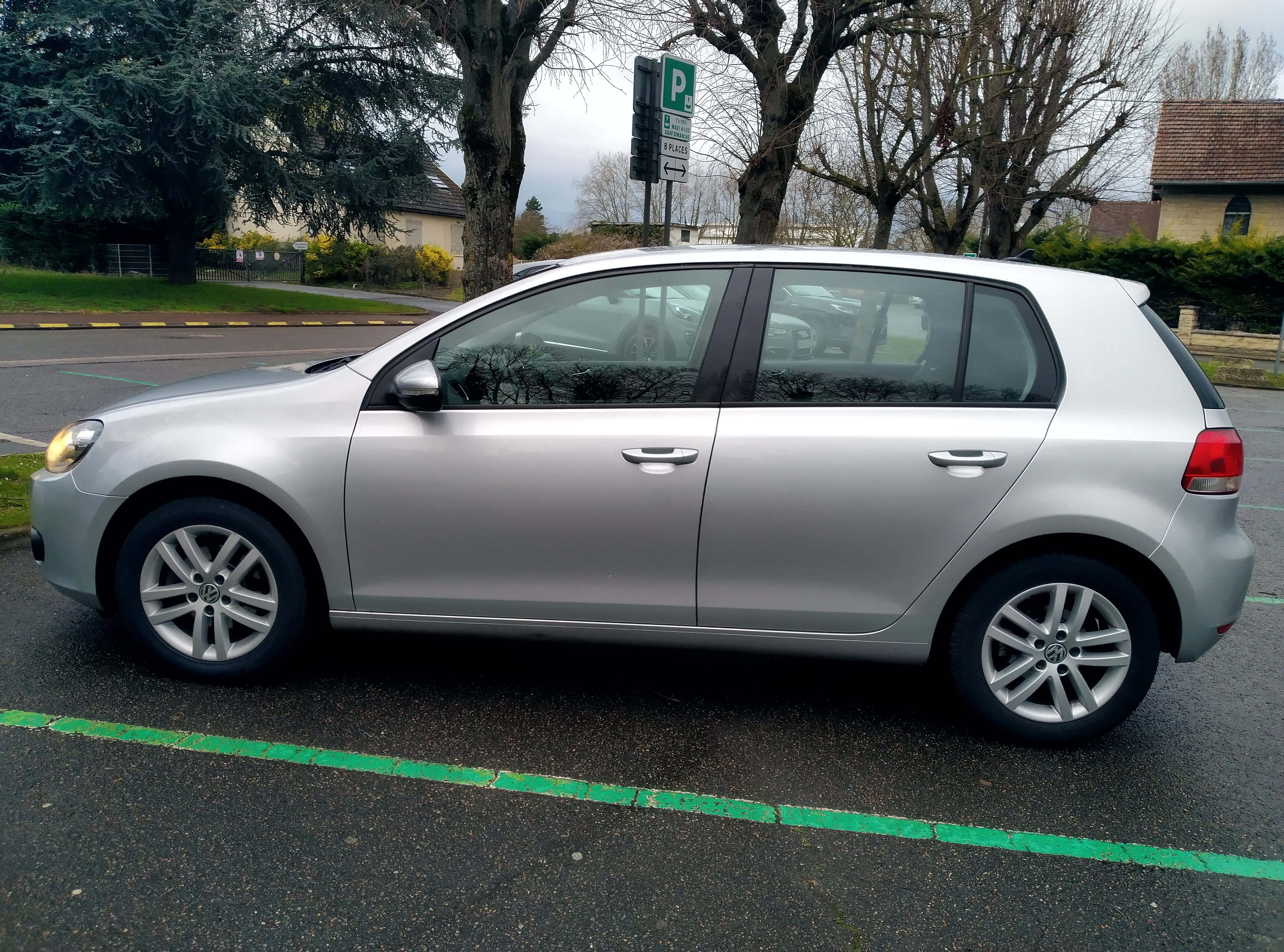 Volkswagen Golf 1,6 TDI avec Climatisation