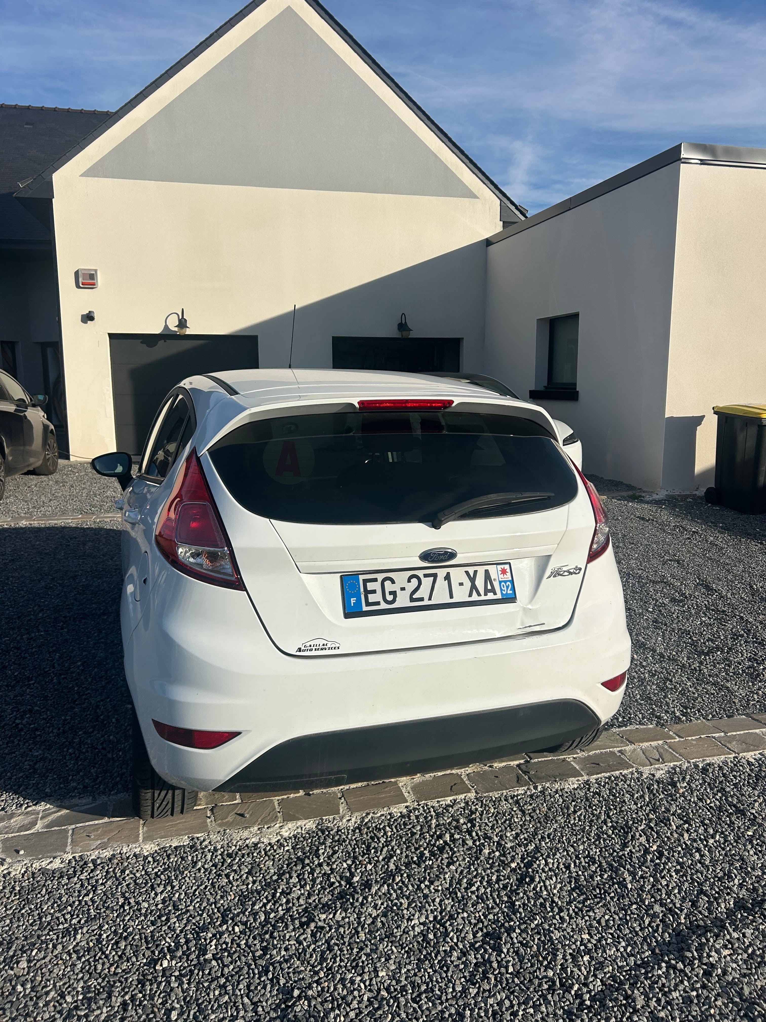 Ford Fiesta avec Régulateur de vitesse