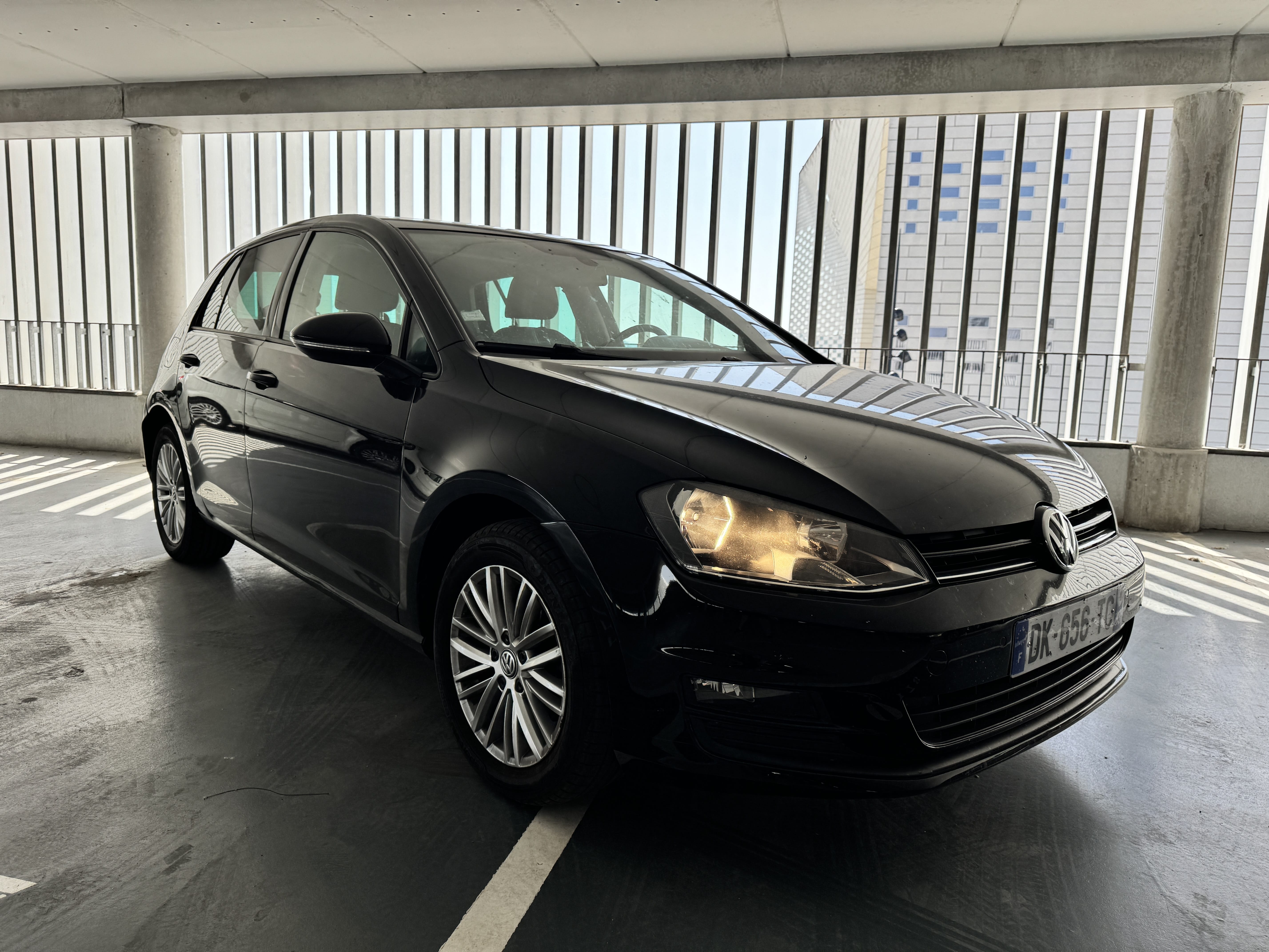 Volkswagen Golf  Louez la Golf Diesel DSG CUP – Sportivité, Confort et Économie en Boîte Automatique !, 2014, Diesel