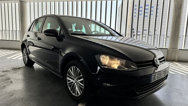 Volkswagen Golf Louez la Golf Diesel DSG CUP – Sportivité, Confort et Économie en Boîte Automatique !, 2014, Diesel