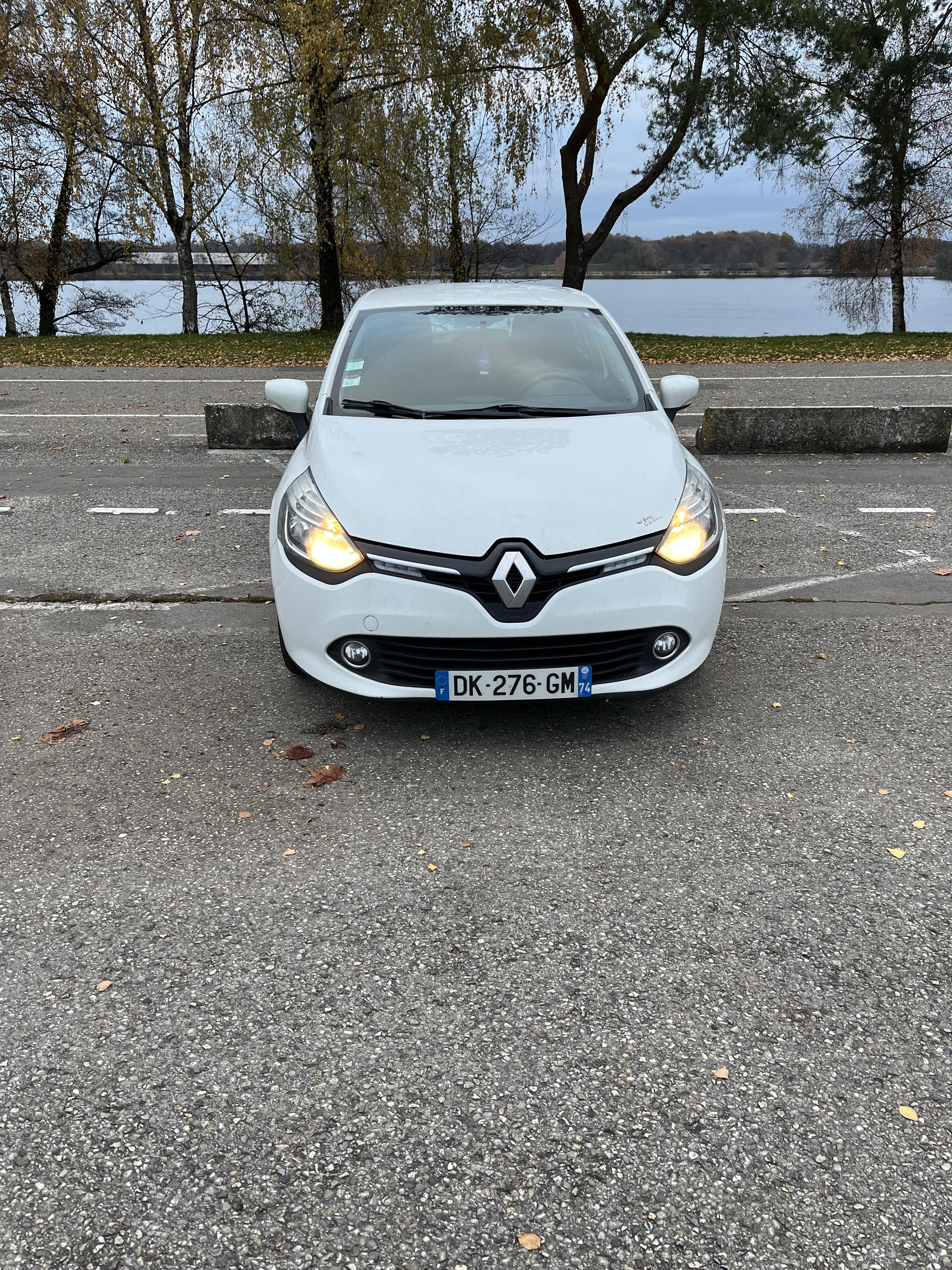Renault Clio 1L5 DCI 5 portes avec vignette avec Pneus neige