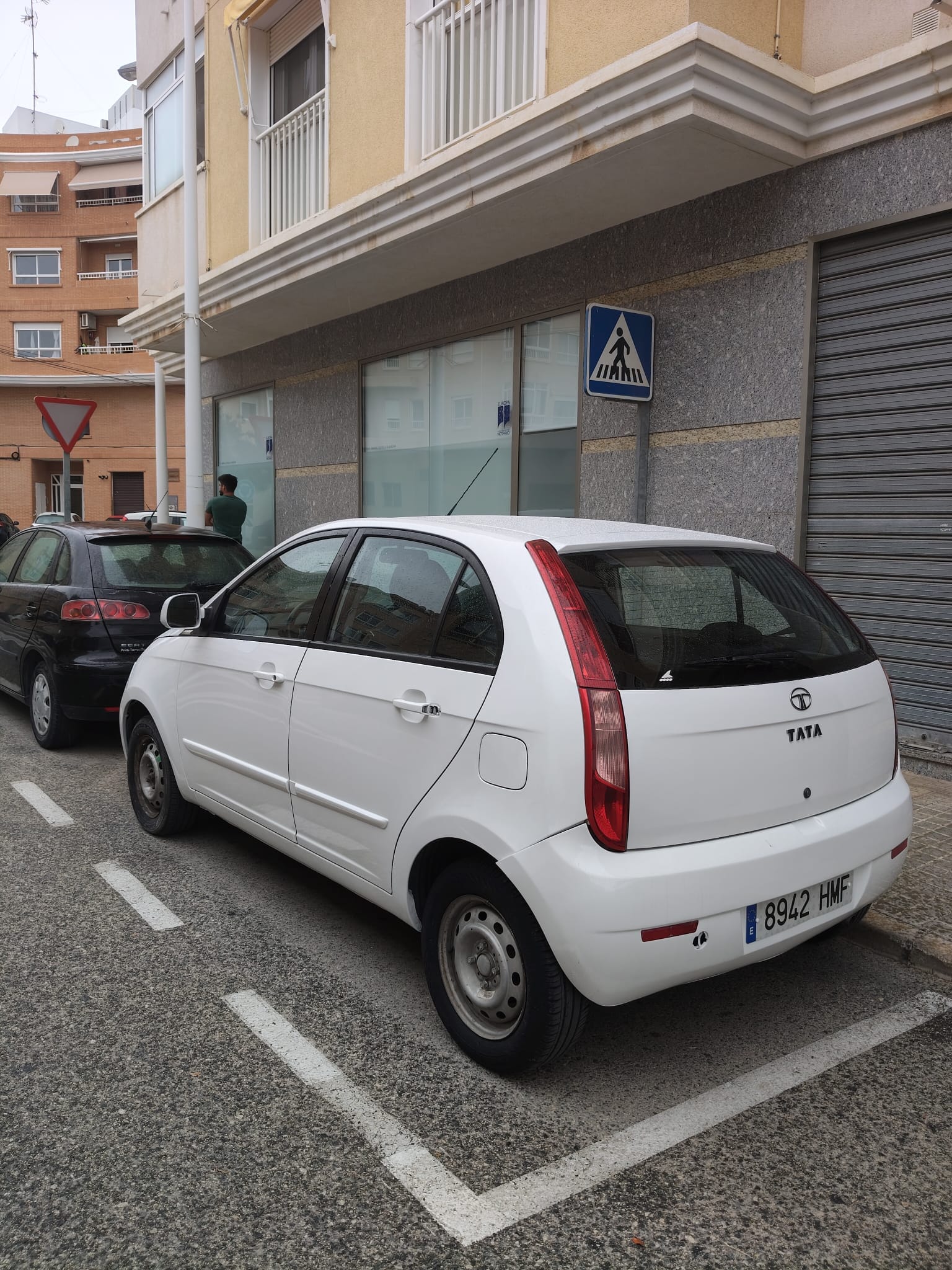 Tata Motors Indica met Autostoel baby