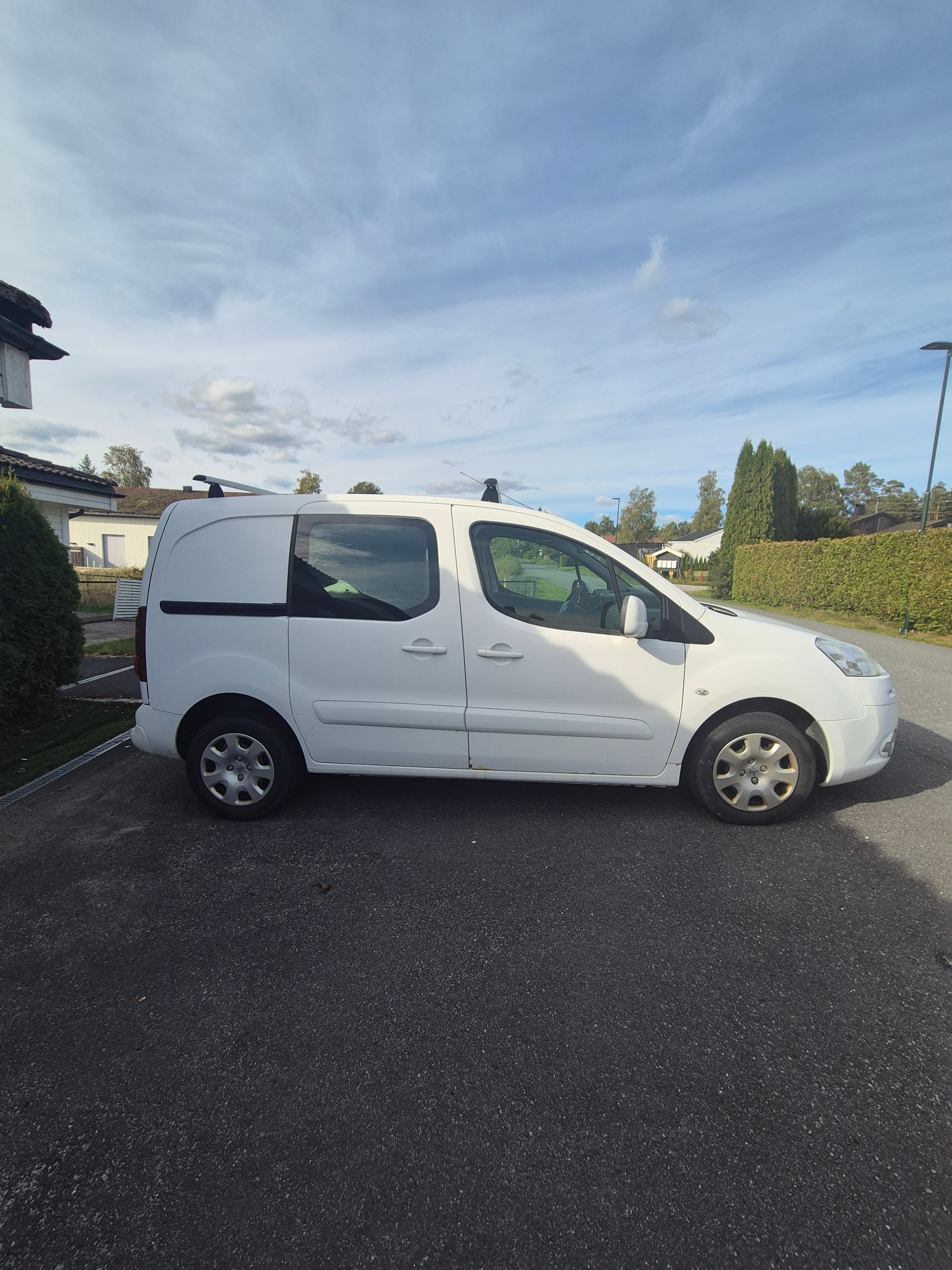 Peugeot Partner Varebil med Aircondition