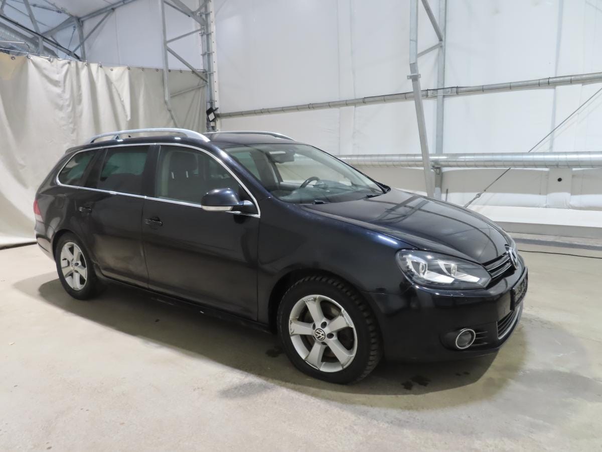 Volkswagen Golf SW 4 hjuls drift med Aircondition
