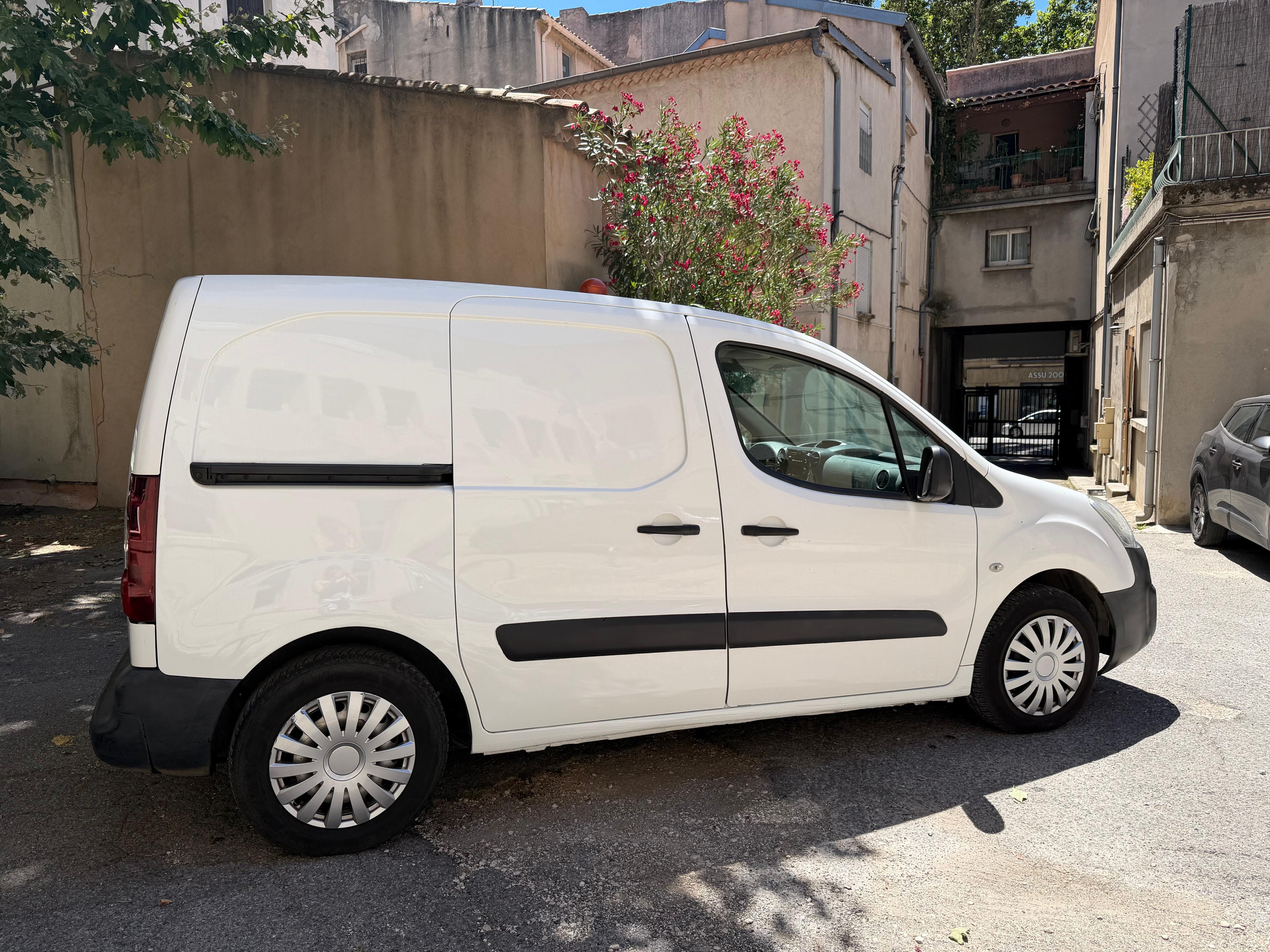 Citroen Berlingo with Air conditioning