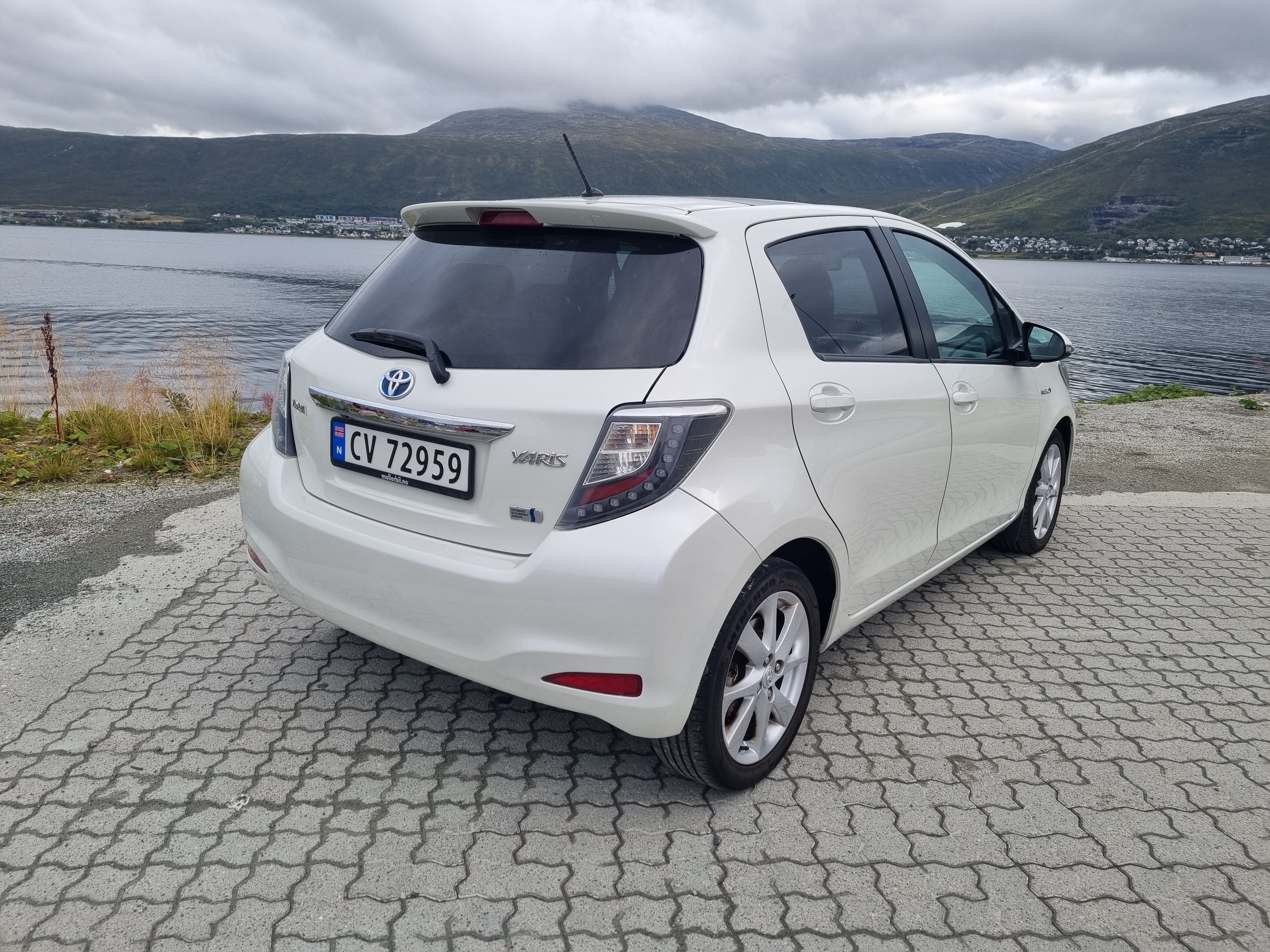 Toyota Yaris Hybrid met Cruise control