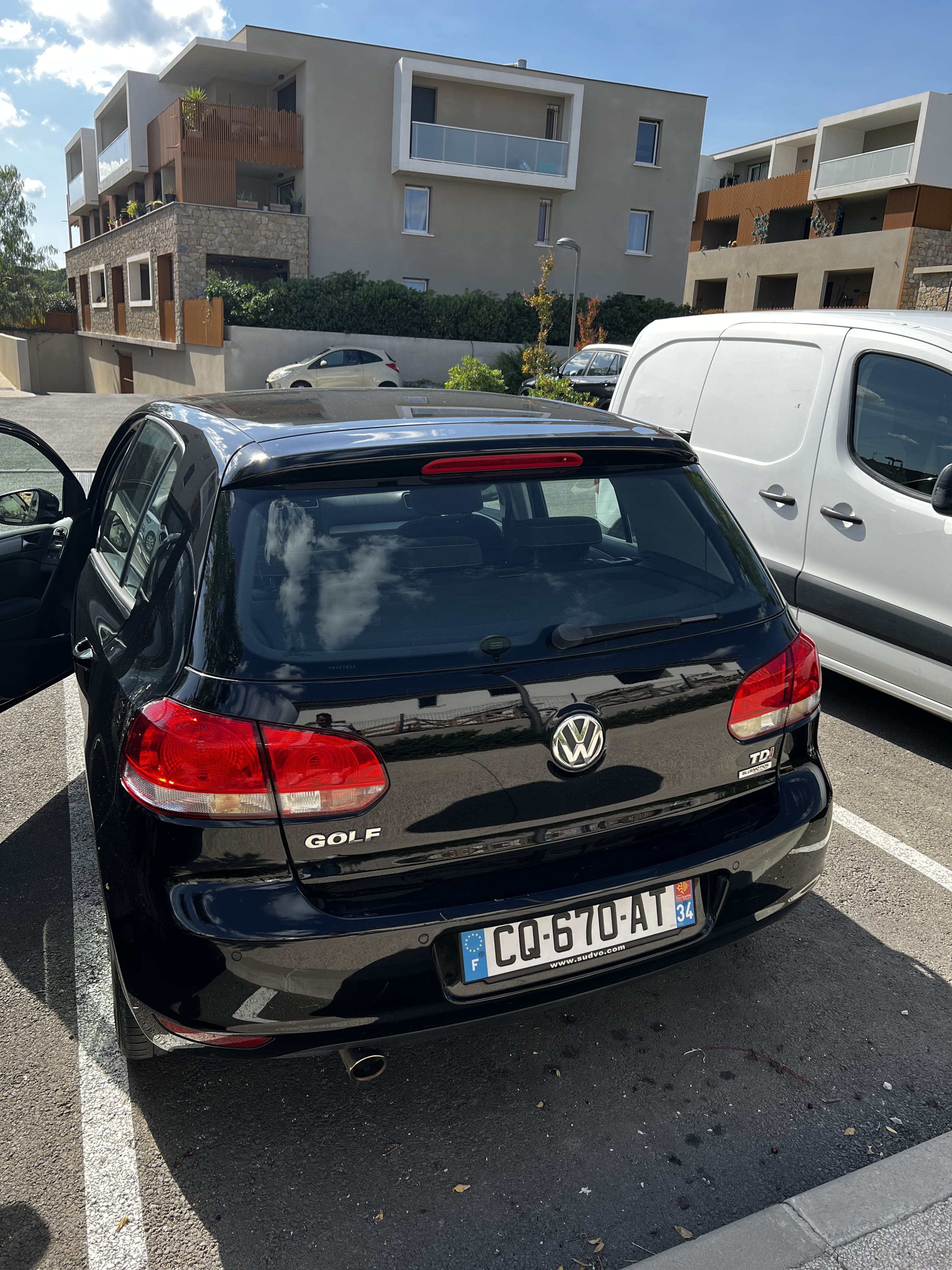 Volkswagen Golf 1.6 TDI BLUEMOTION avec Climatisation