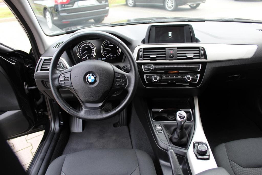 BMW Série 1 118i avec Régulateur de vitesse