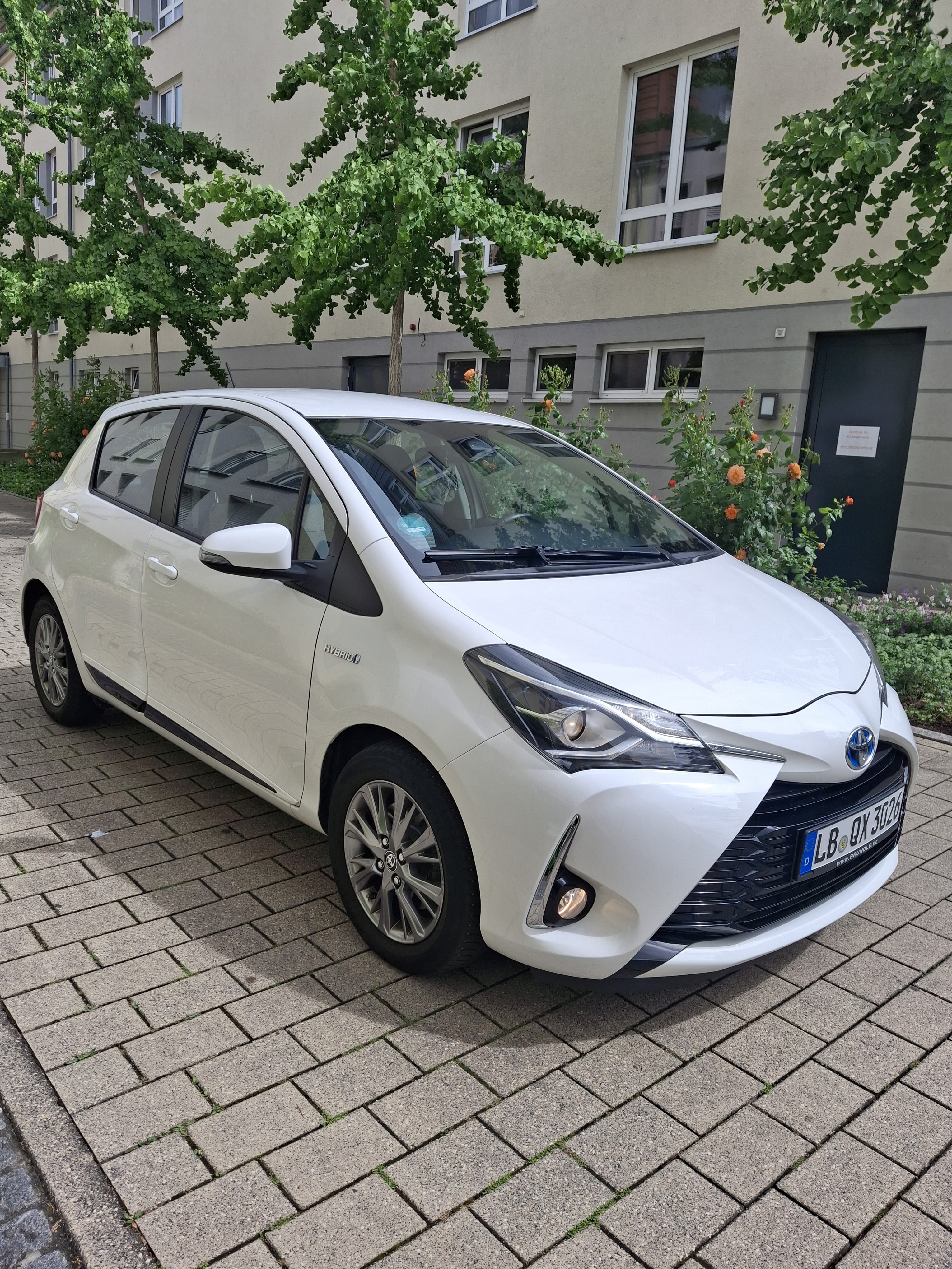 Toyota Yaris Hybrid, 2017, Super 95 / Elektro (Hybrid), Automatik
