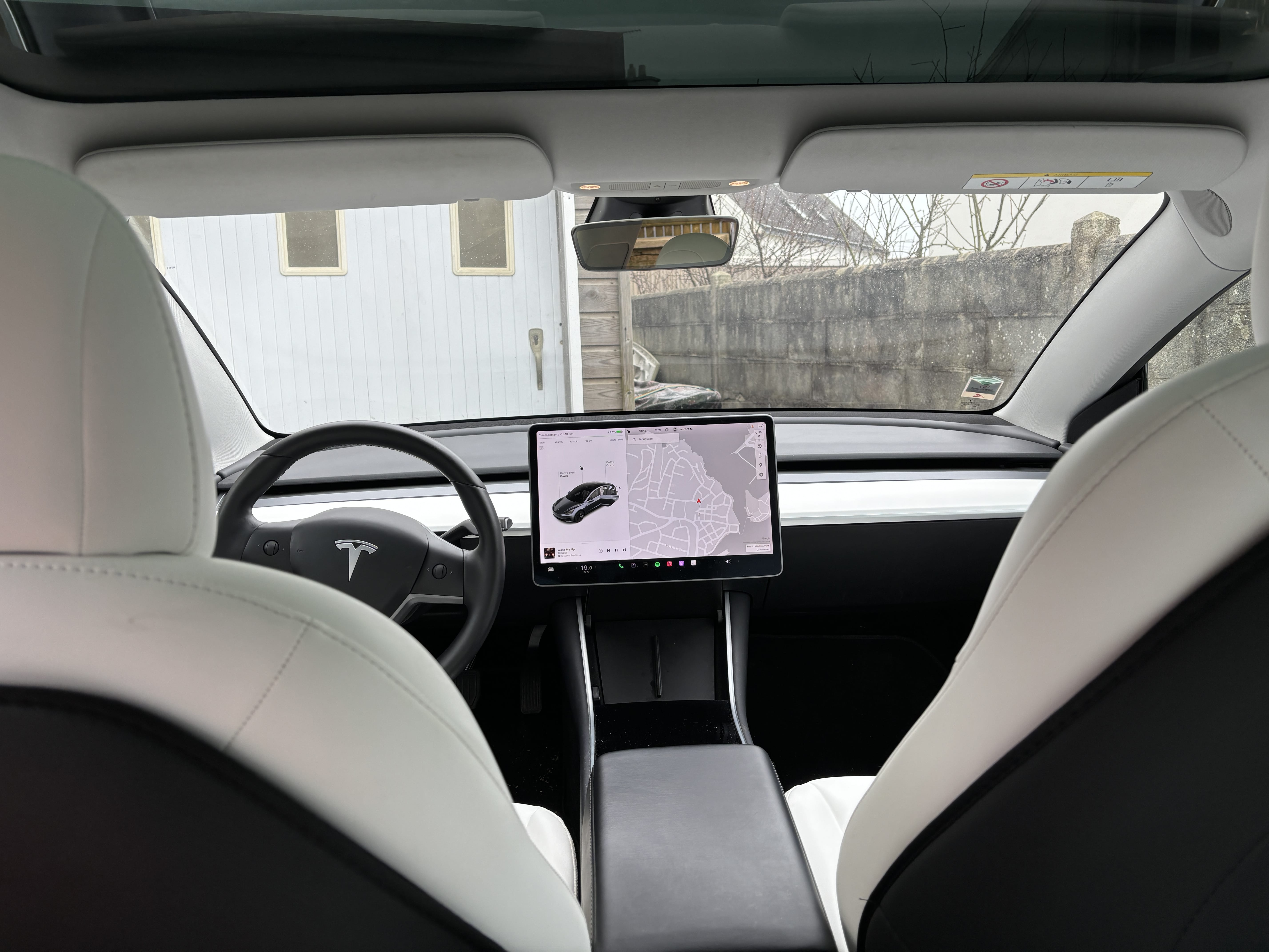 Tesla Model 3 Long Range avec GPS