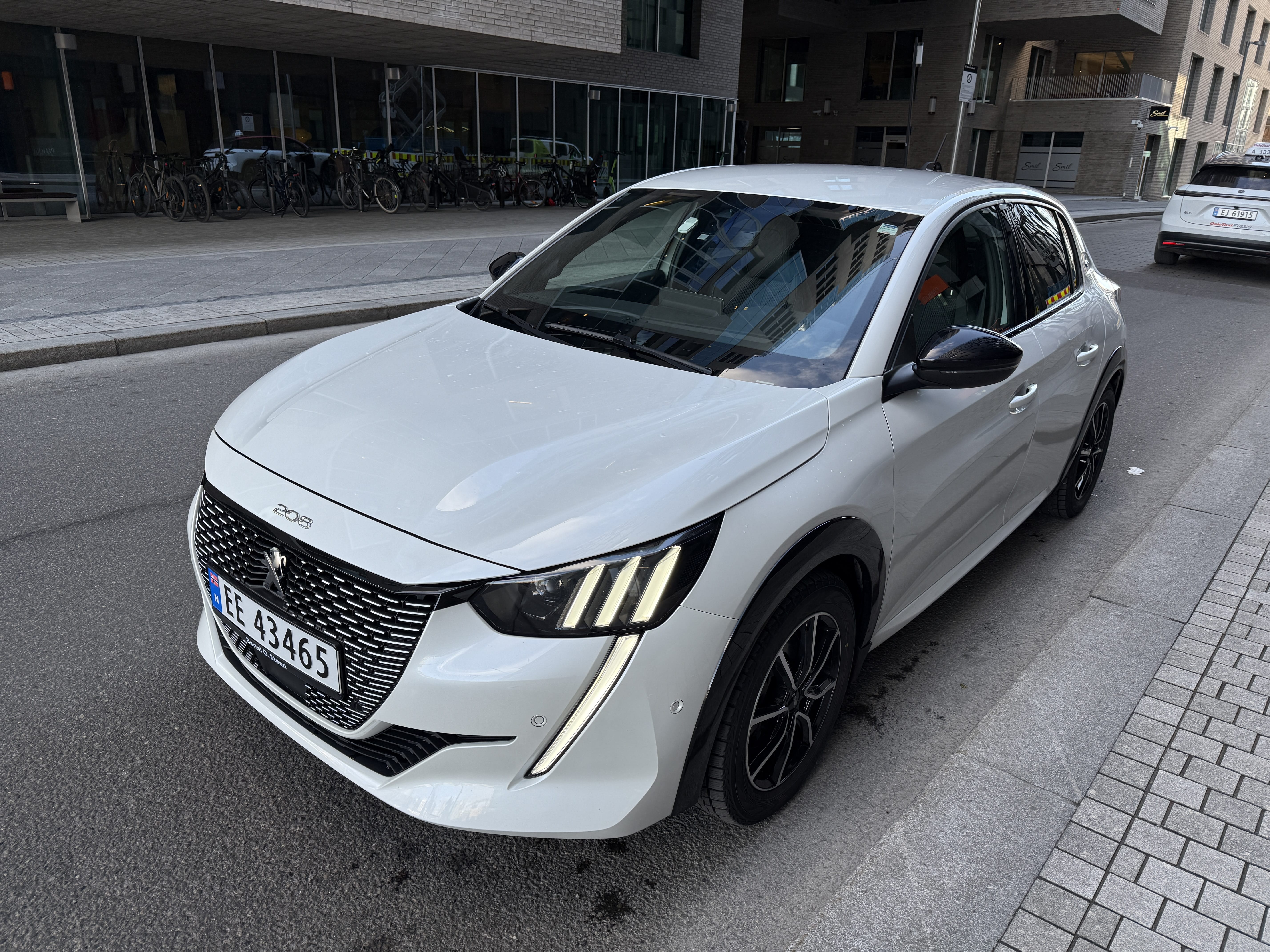 Peugeot 208 GT 300 km rekkevidde per lading, 2022, Elektrisk, automatisk