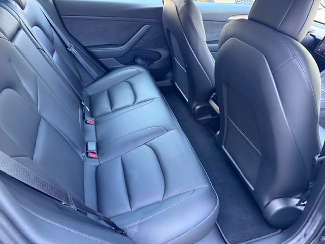 Tesla Model 3 avec Dashcam