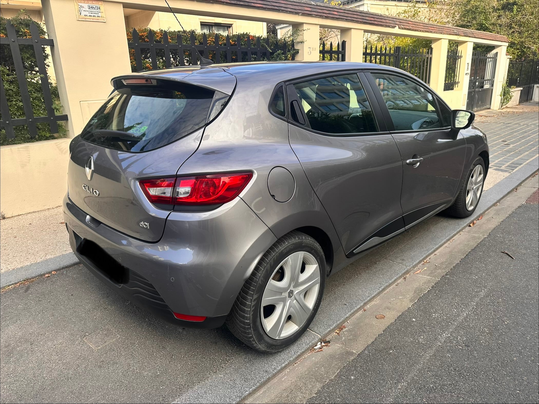 Renault Clio avec GPS