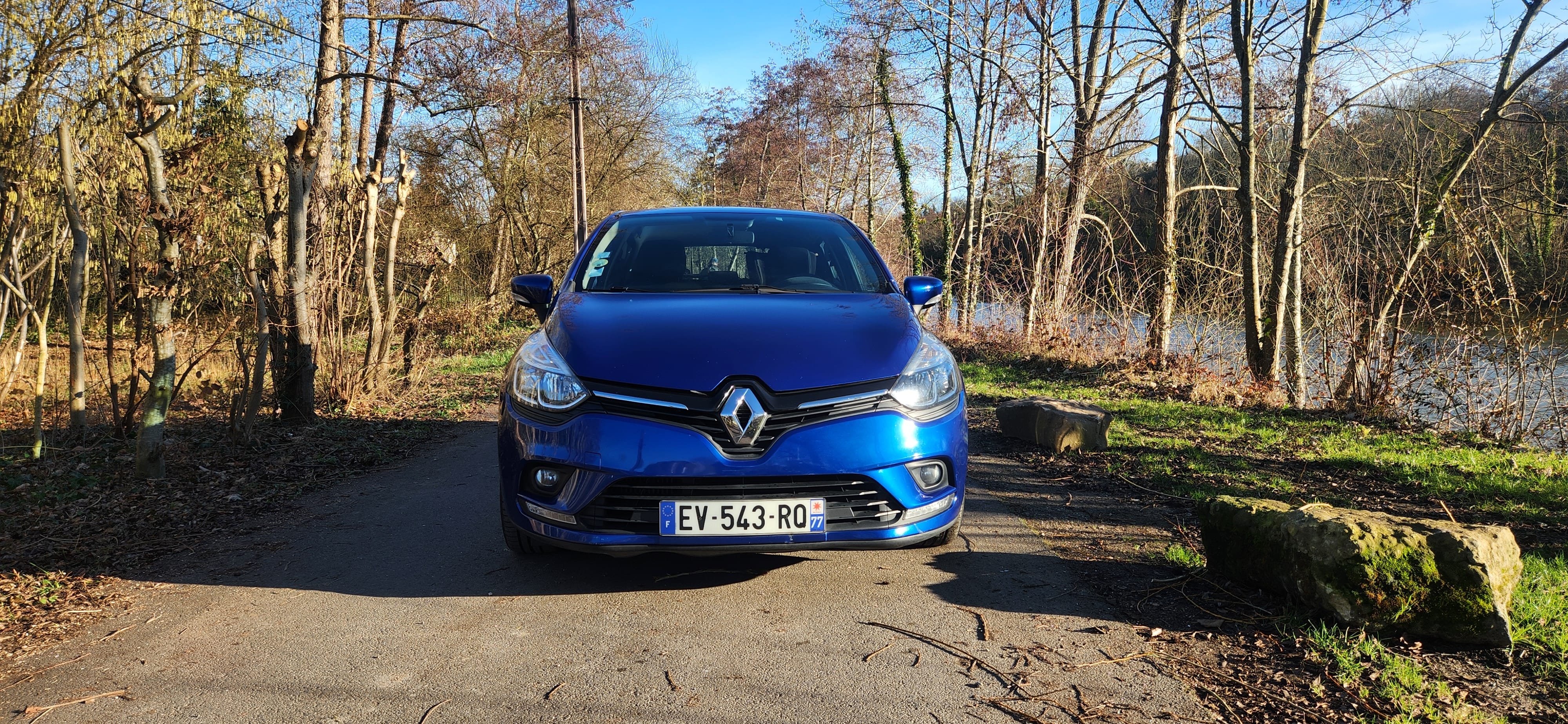 Renault Clio IV 1.5 DCI BUSINESS avec Audio Bluetooth