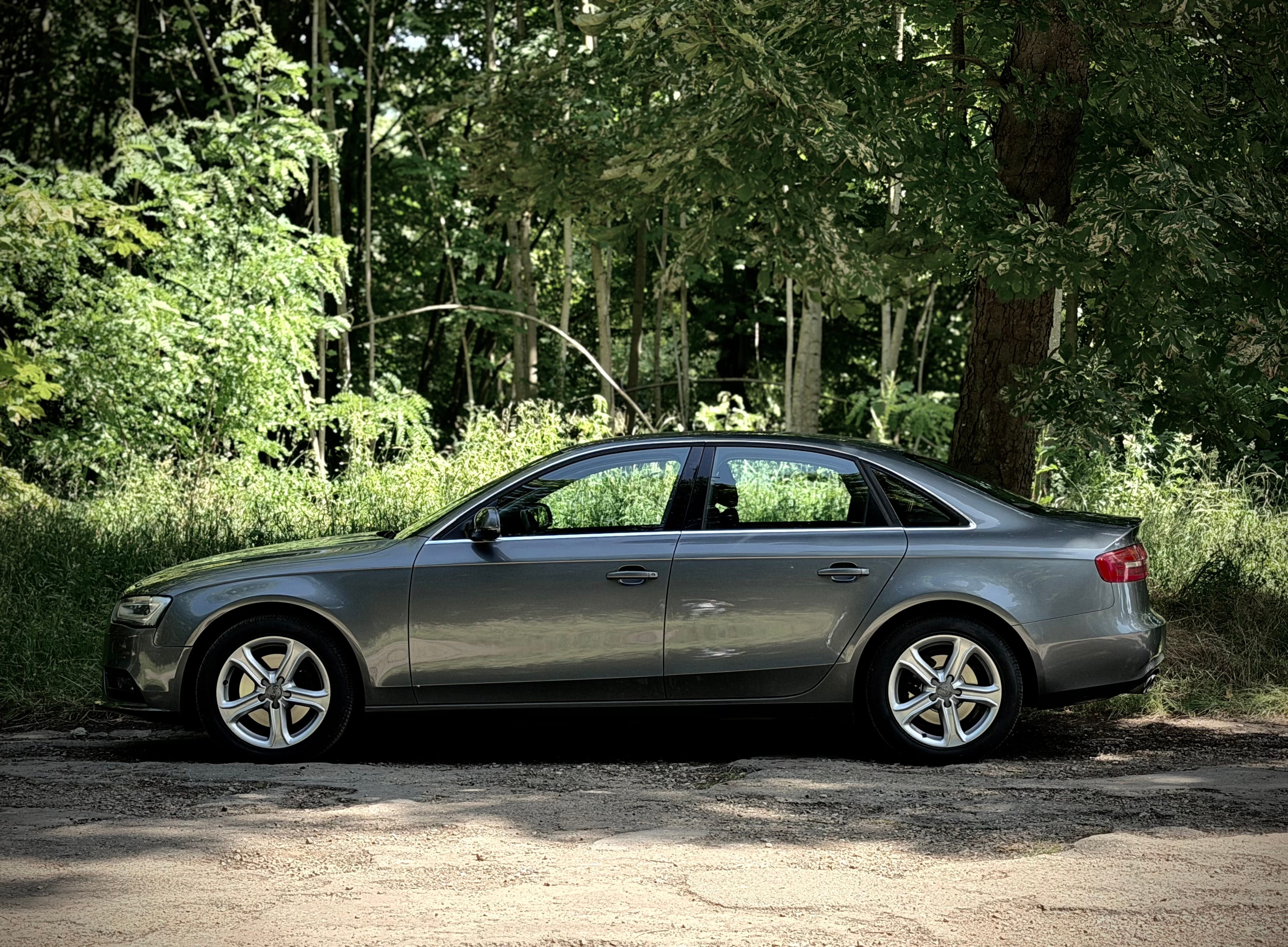 Audi  A4 2.0T Premium Plus Quatro avec Climatisation