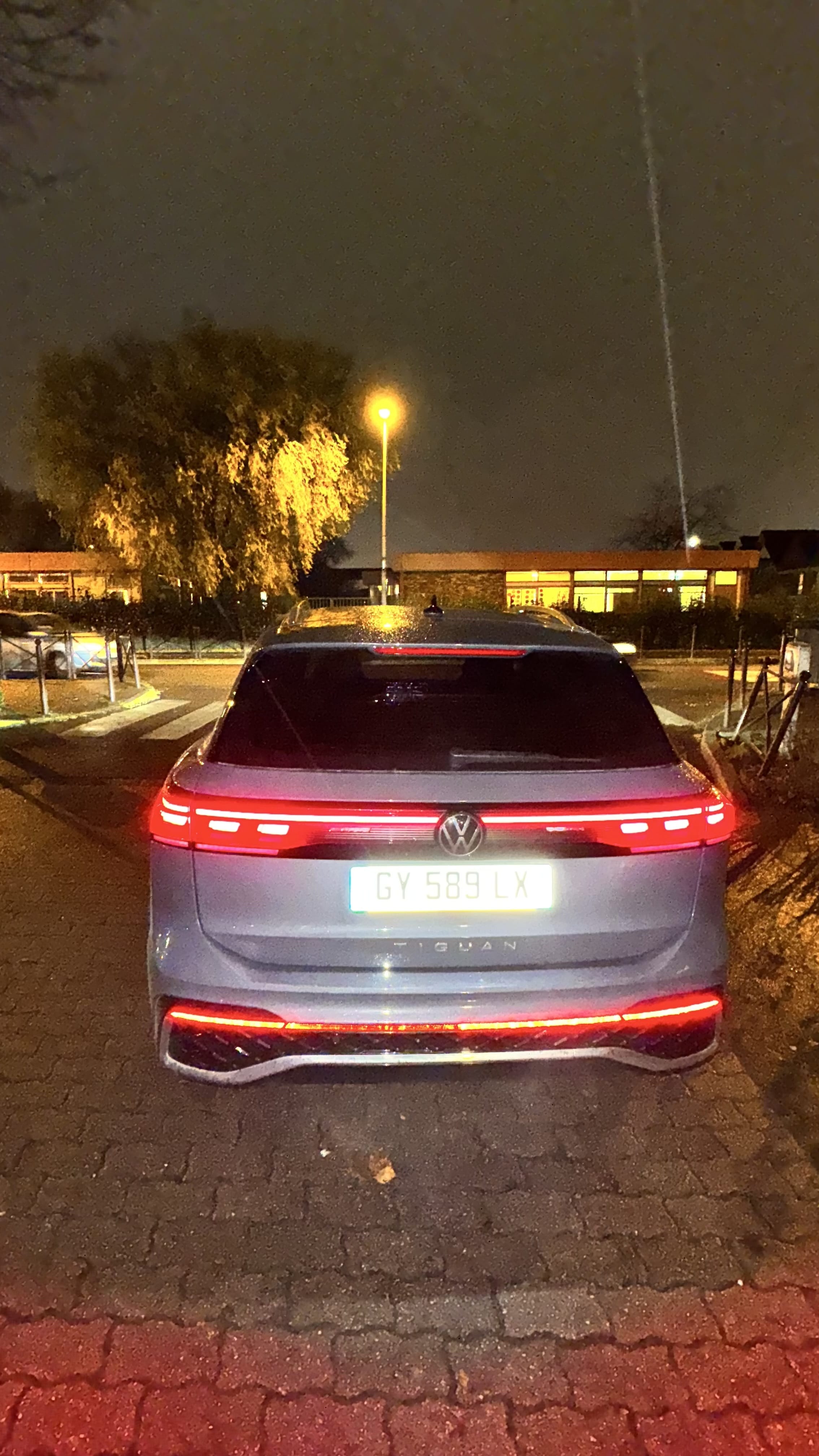 Volkswagen Tiguan SE R-LINE Black avec GPS