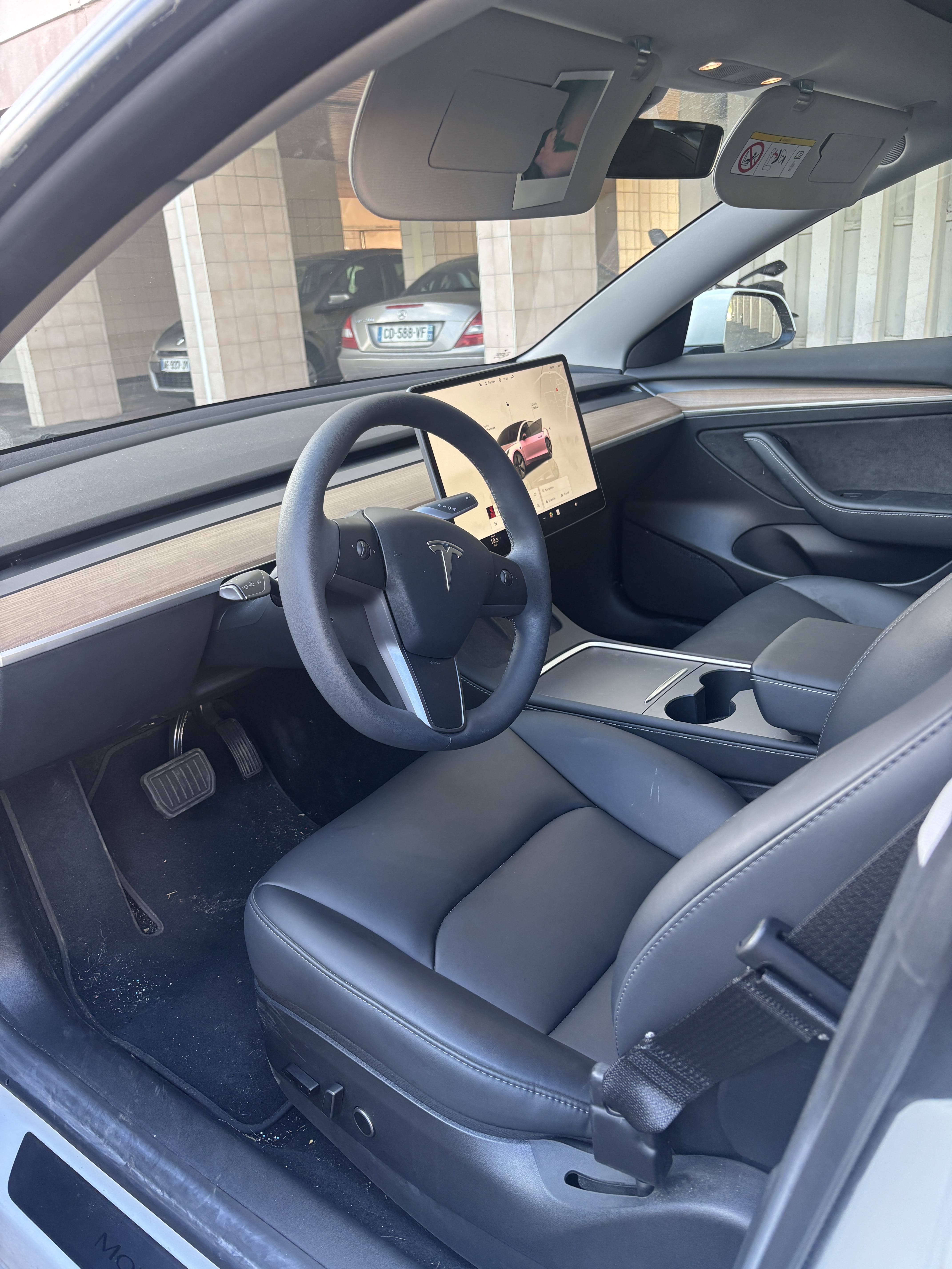 Tesla Model 3 avec Dashcam