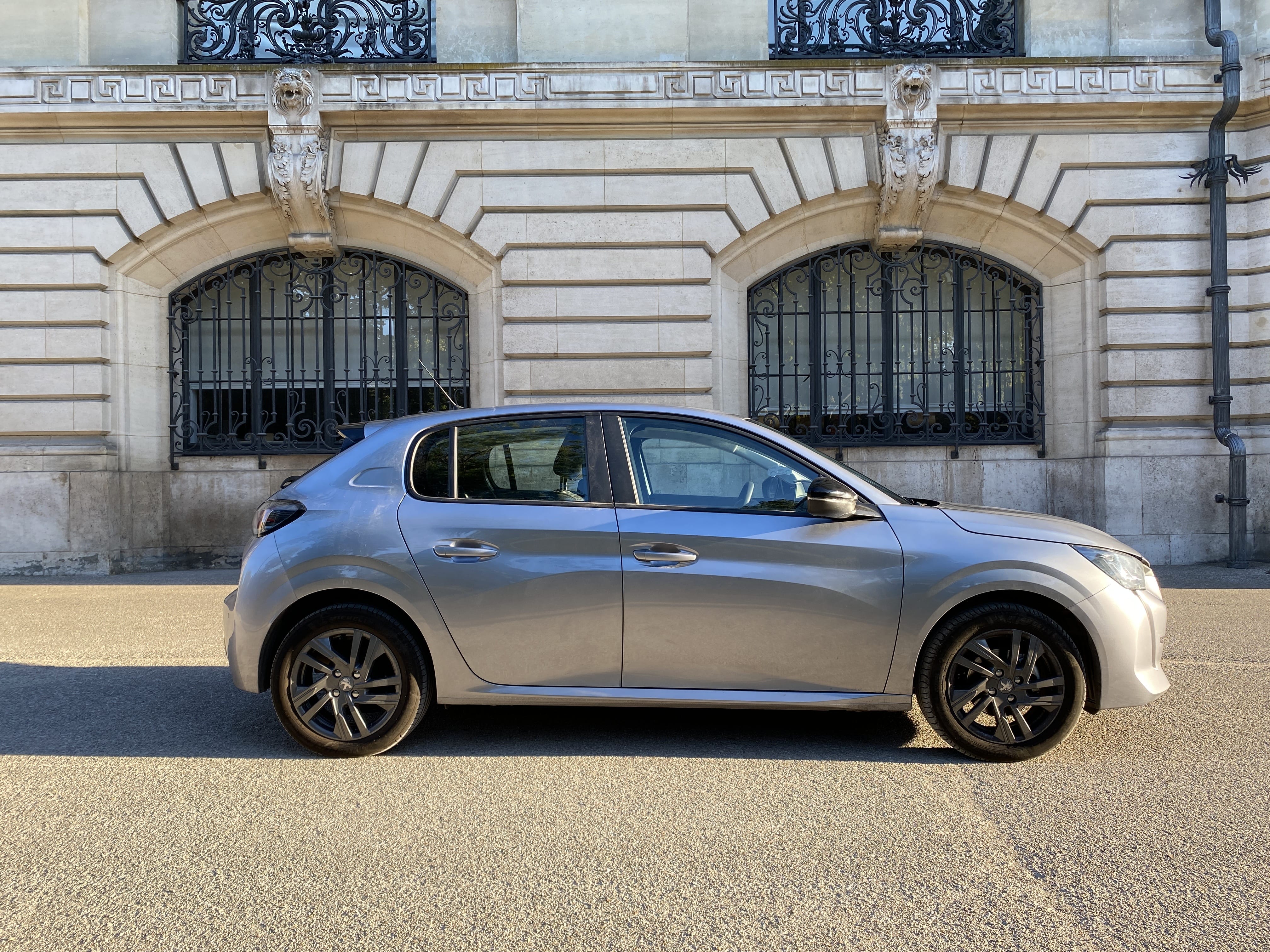 Peugeot 208 ACTIVE PACK PURETECH 75CH BVM with GPS