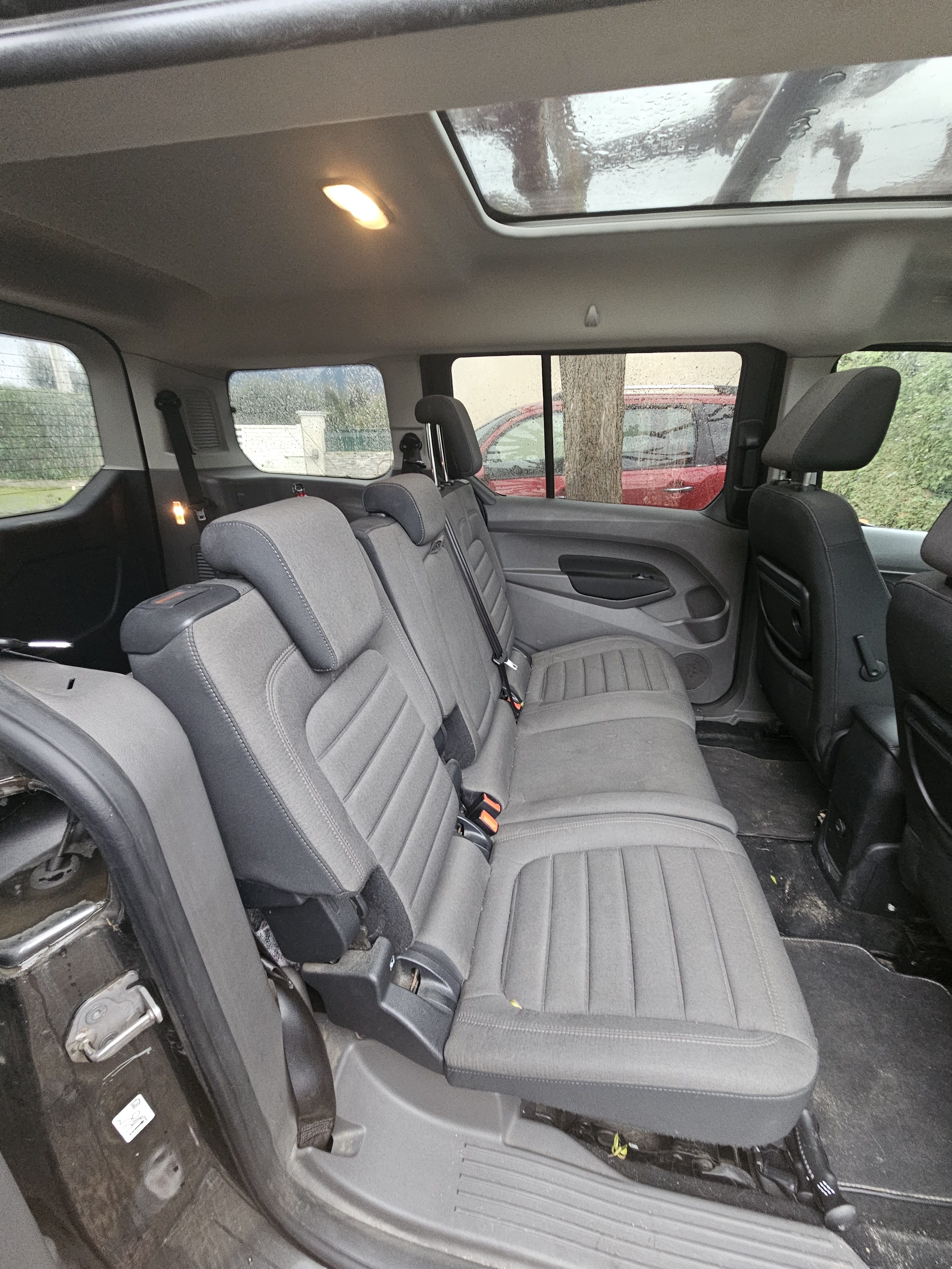 Ford Tourneo Connect Grand 7 places avec Audio Bluetooth