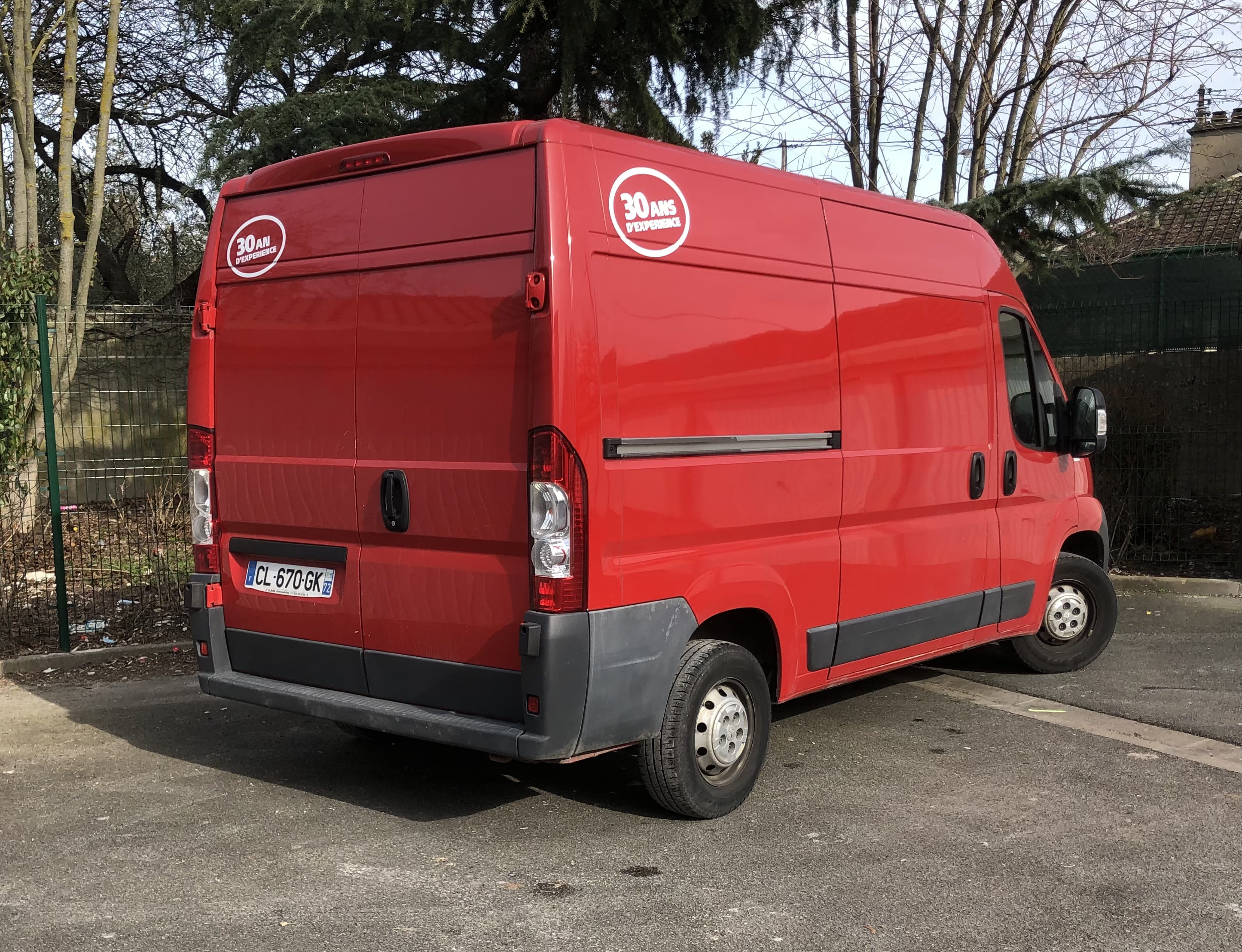 Peugeot Boxer 2.2 HDi 120 L2H2 avec Entrée audio / iPod