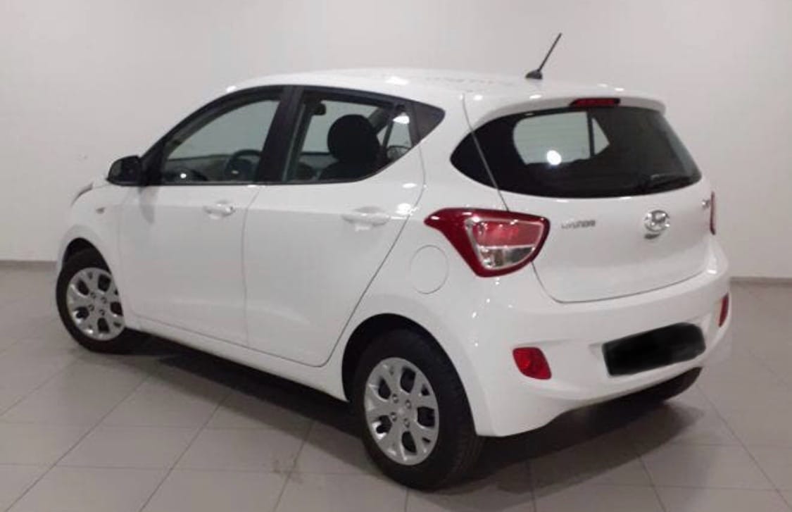 Hyundai i10 1,0 with Air conditioning