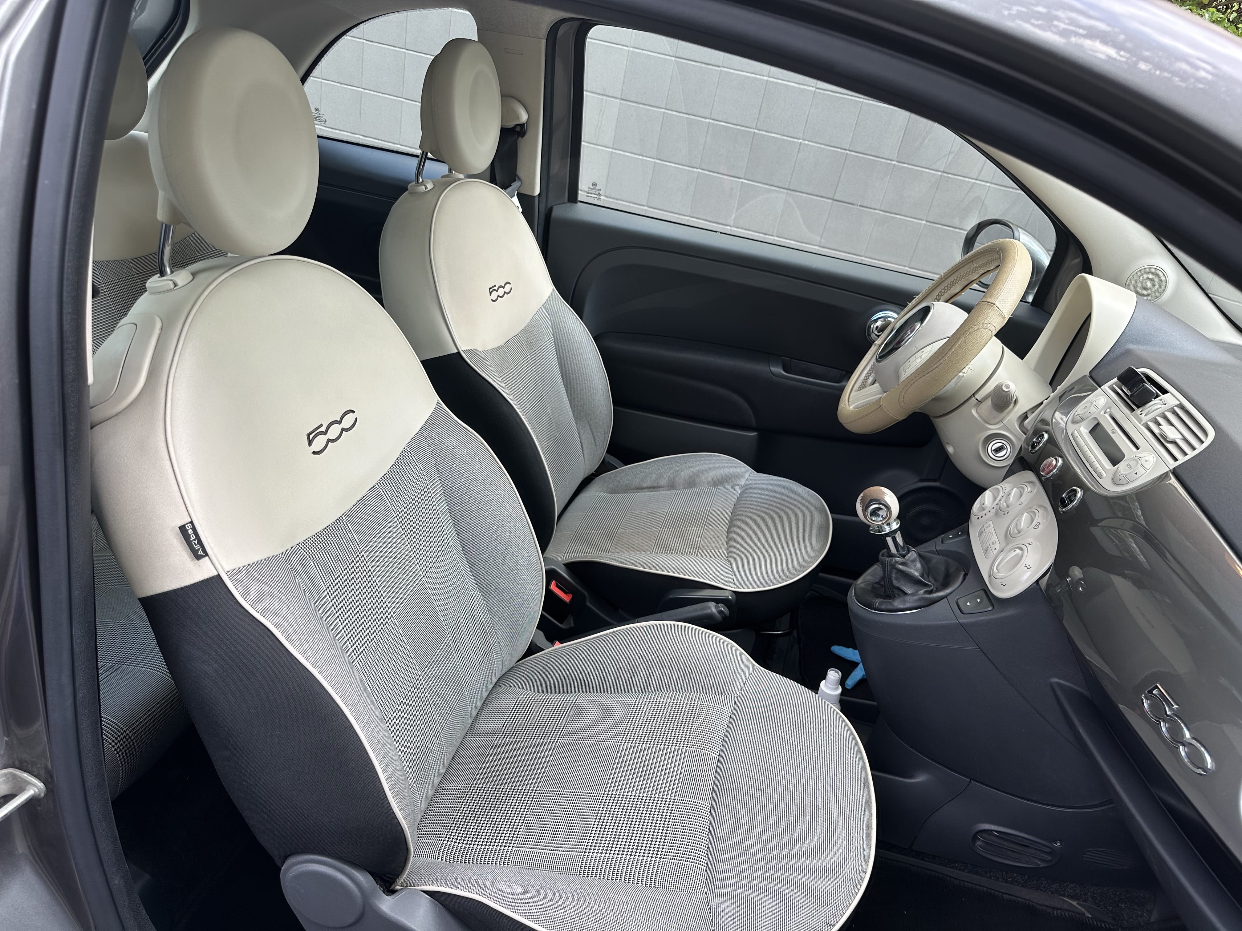 Fiat 500 avec Entrée audio / iPod