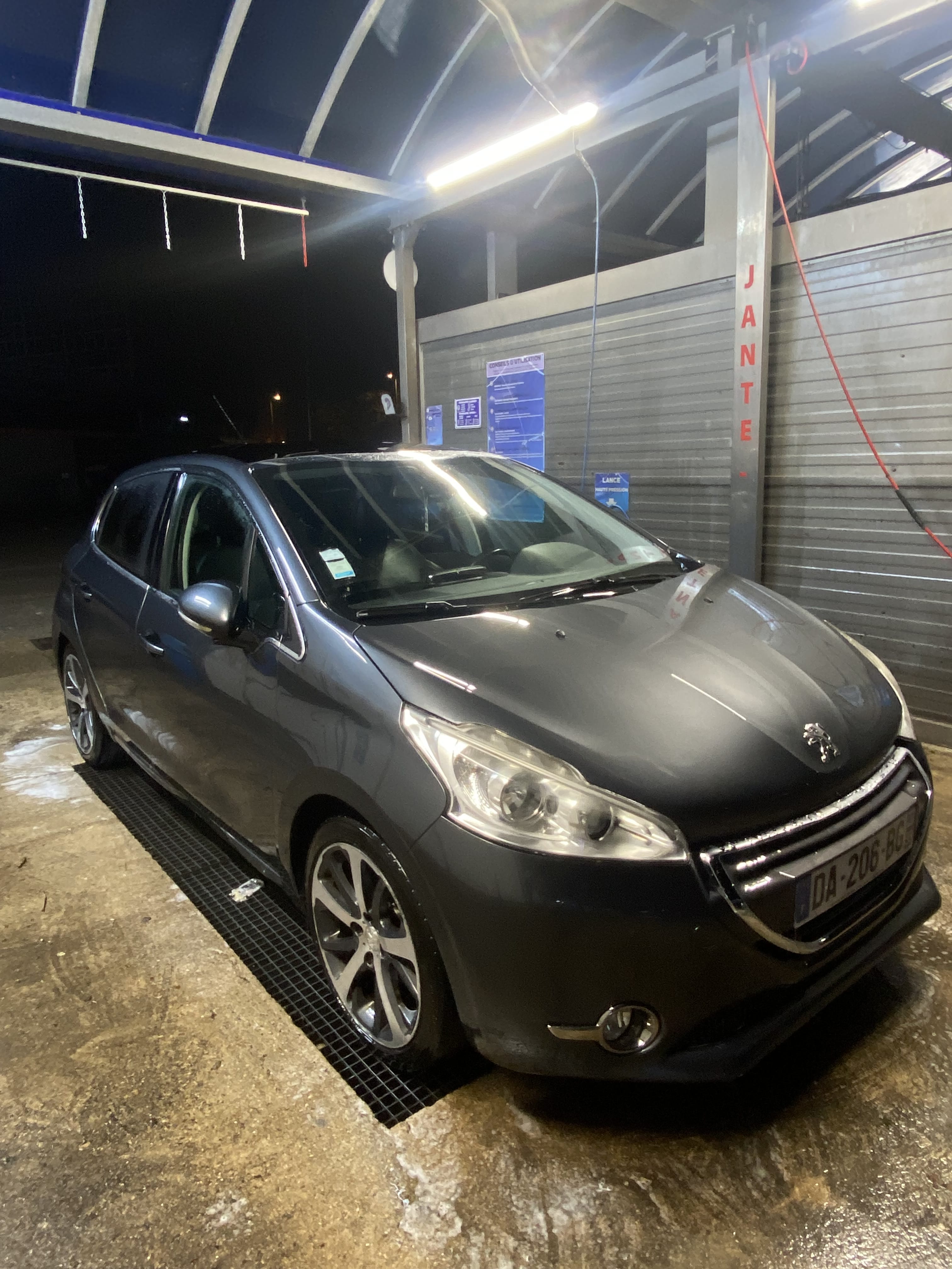Peugeot 208, 2013, Essence 98