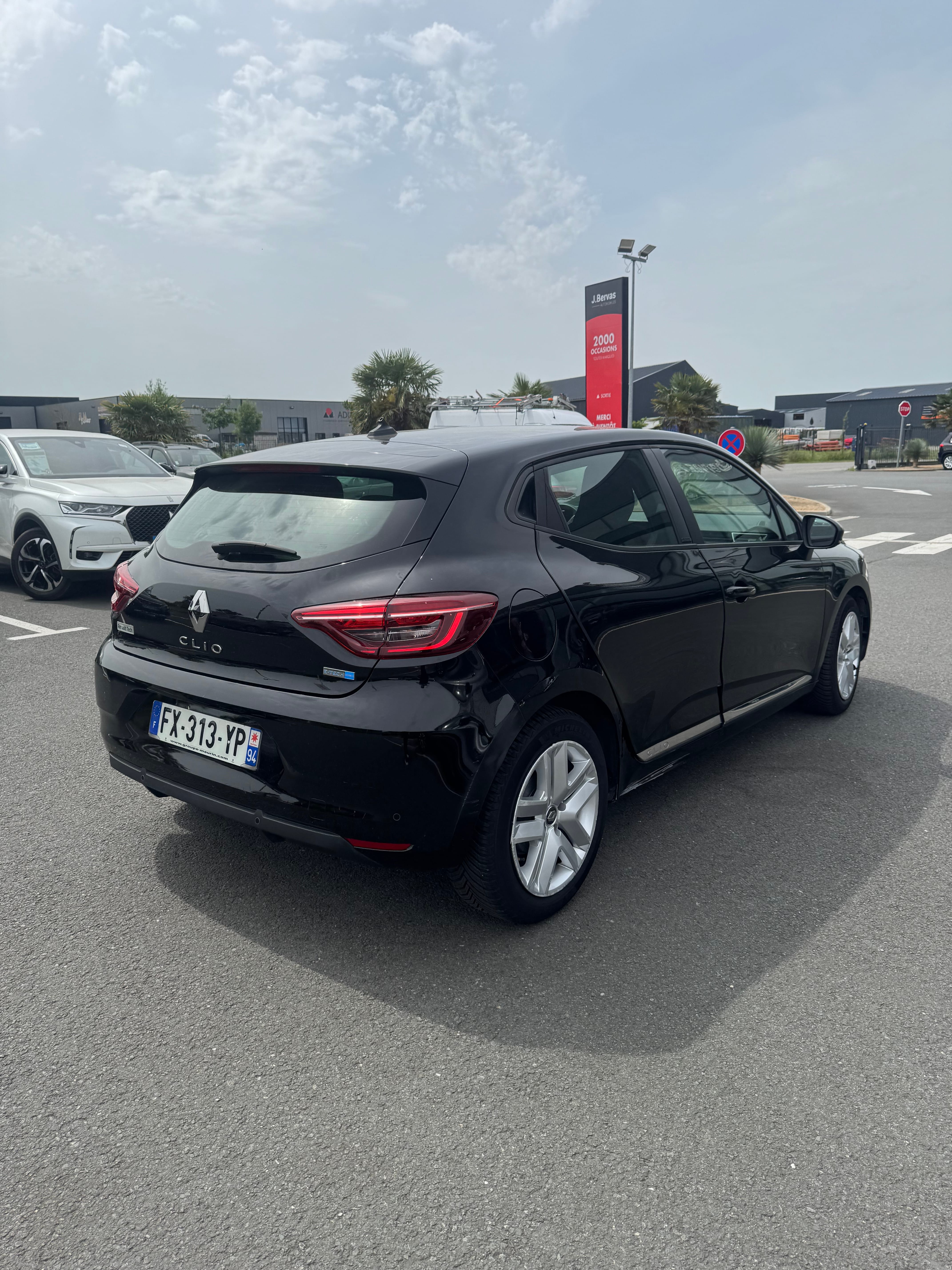 Renault Clio E-tech avec Caméra de recul