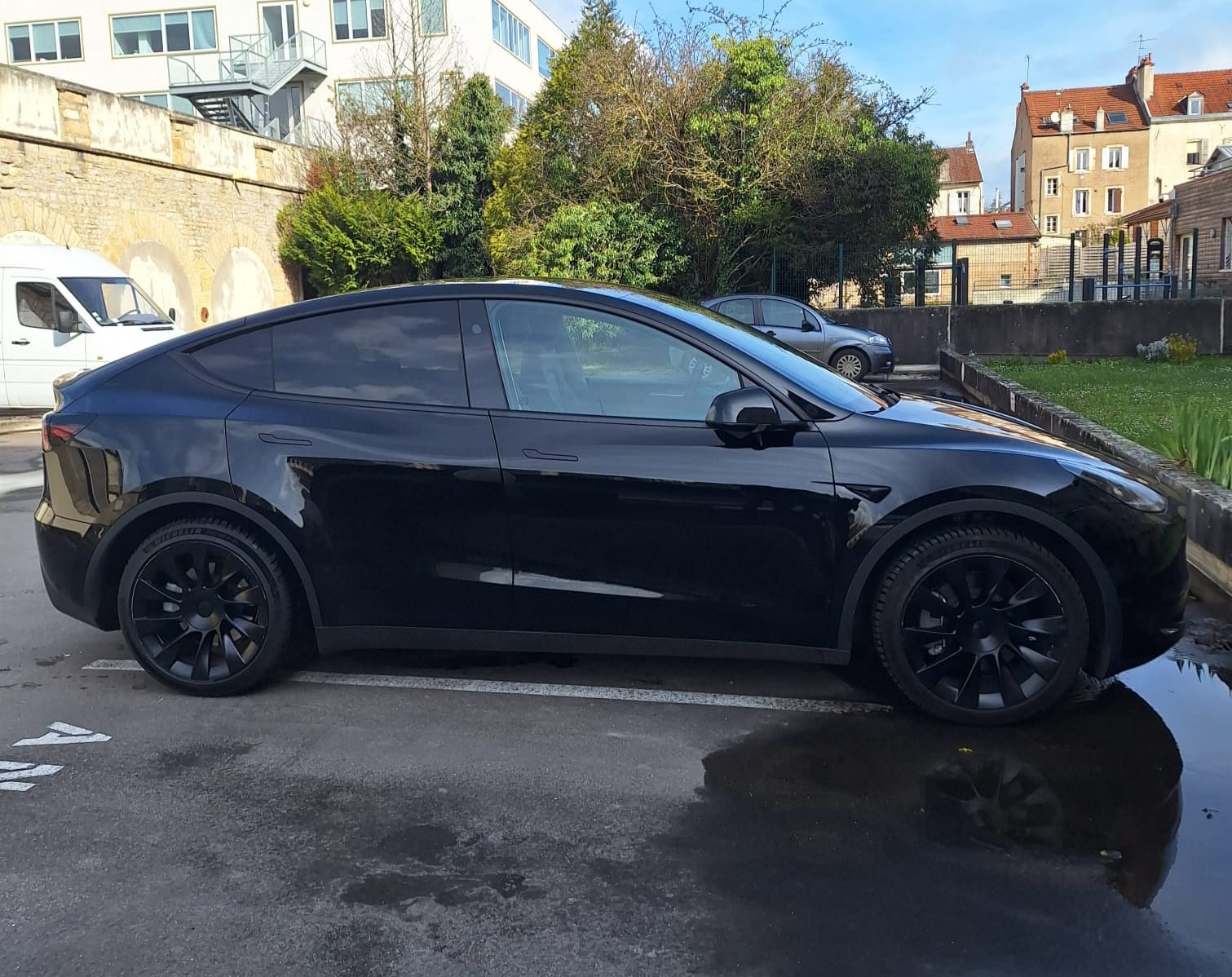 Tesla Model Y Long Range avec Climatisation
