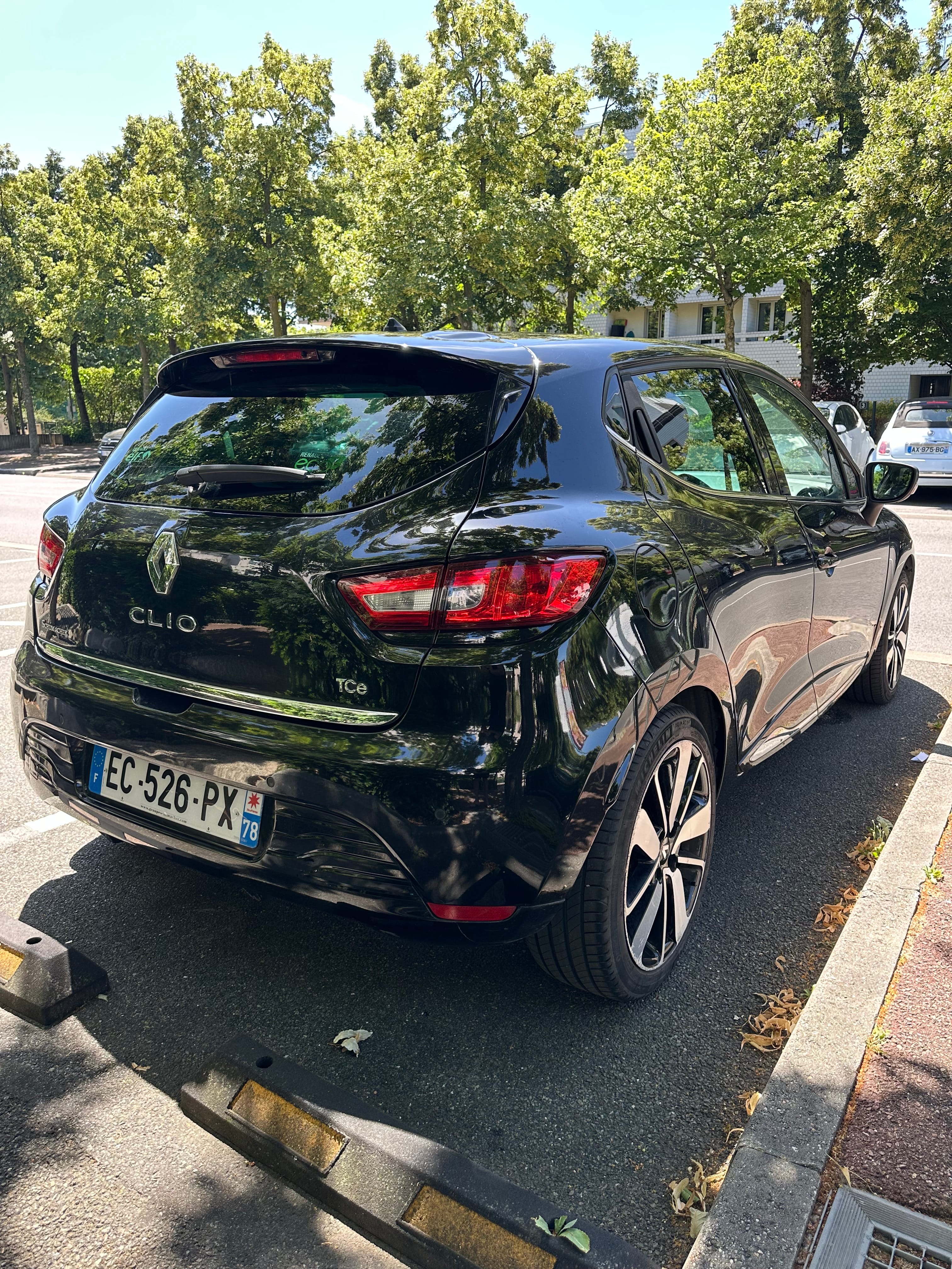 Renault Clio avec GPS