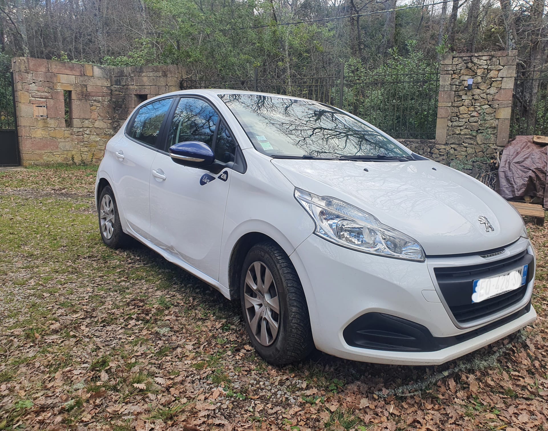 Peugeot 208, 2017, Essence 95