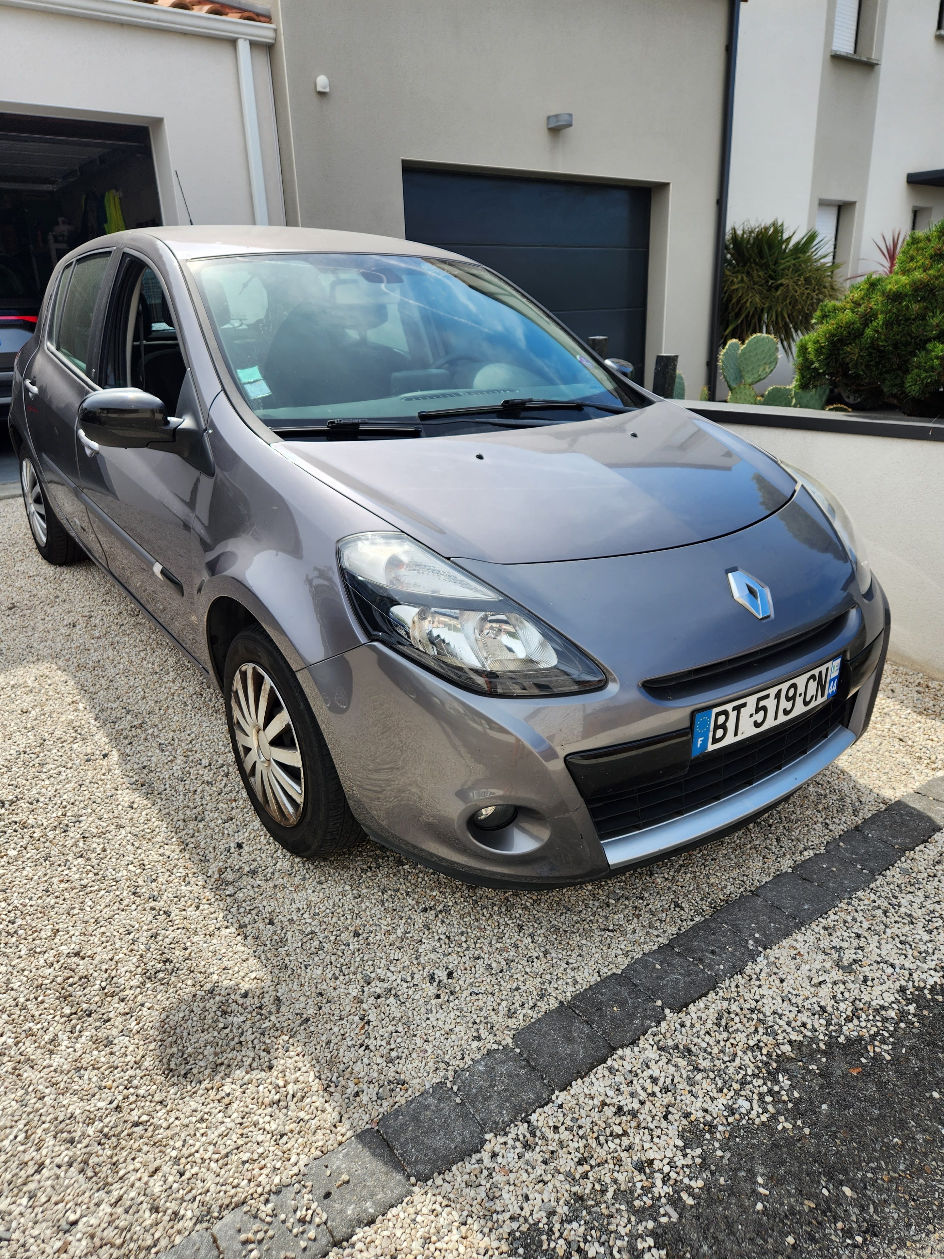 Renault Clio, 2011, Essence 95