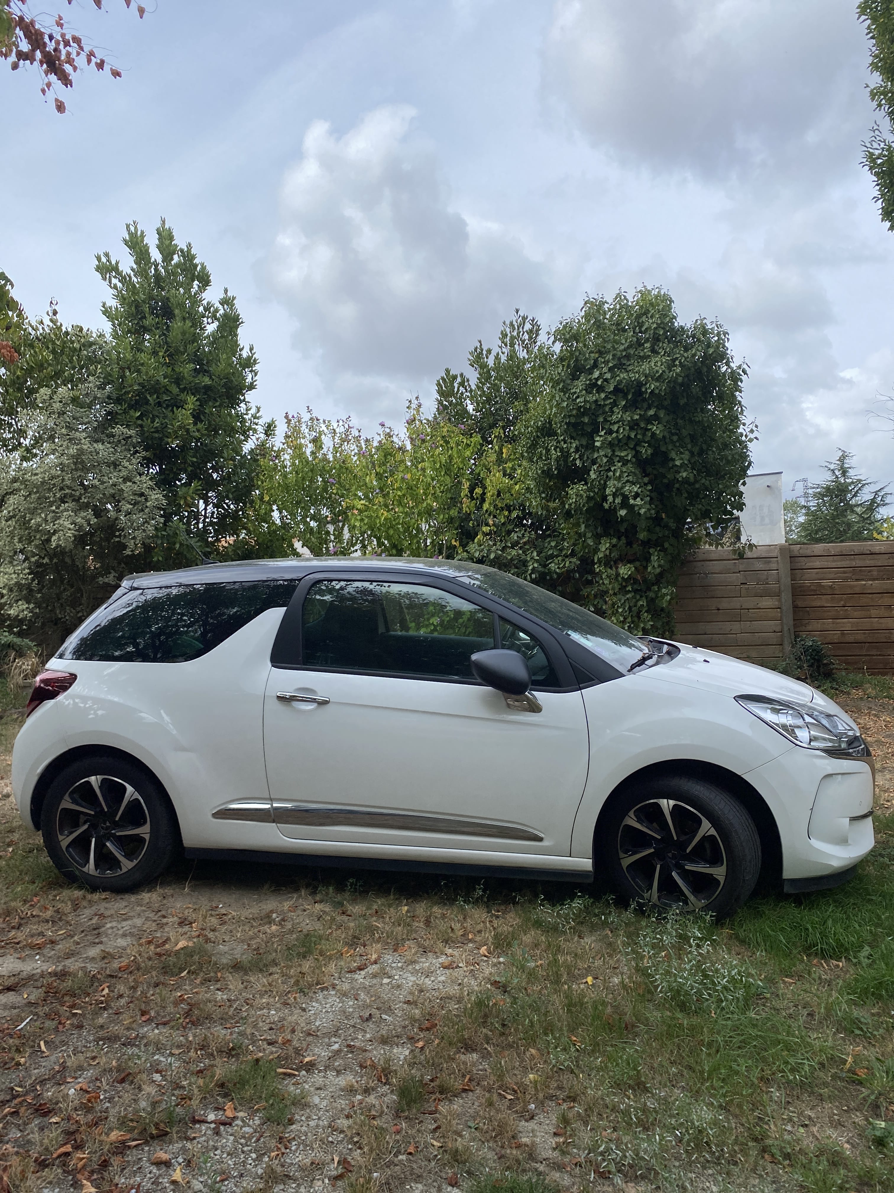 DS 3 110 ch avec Climatisation