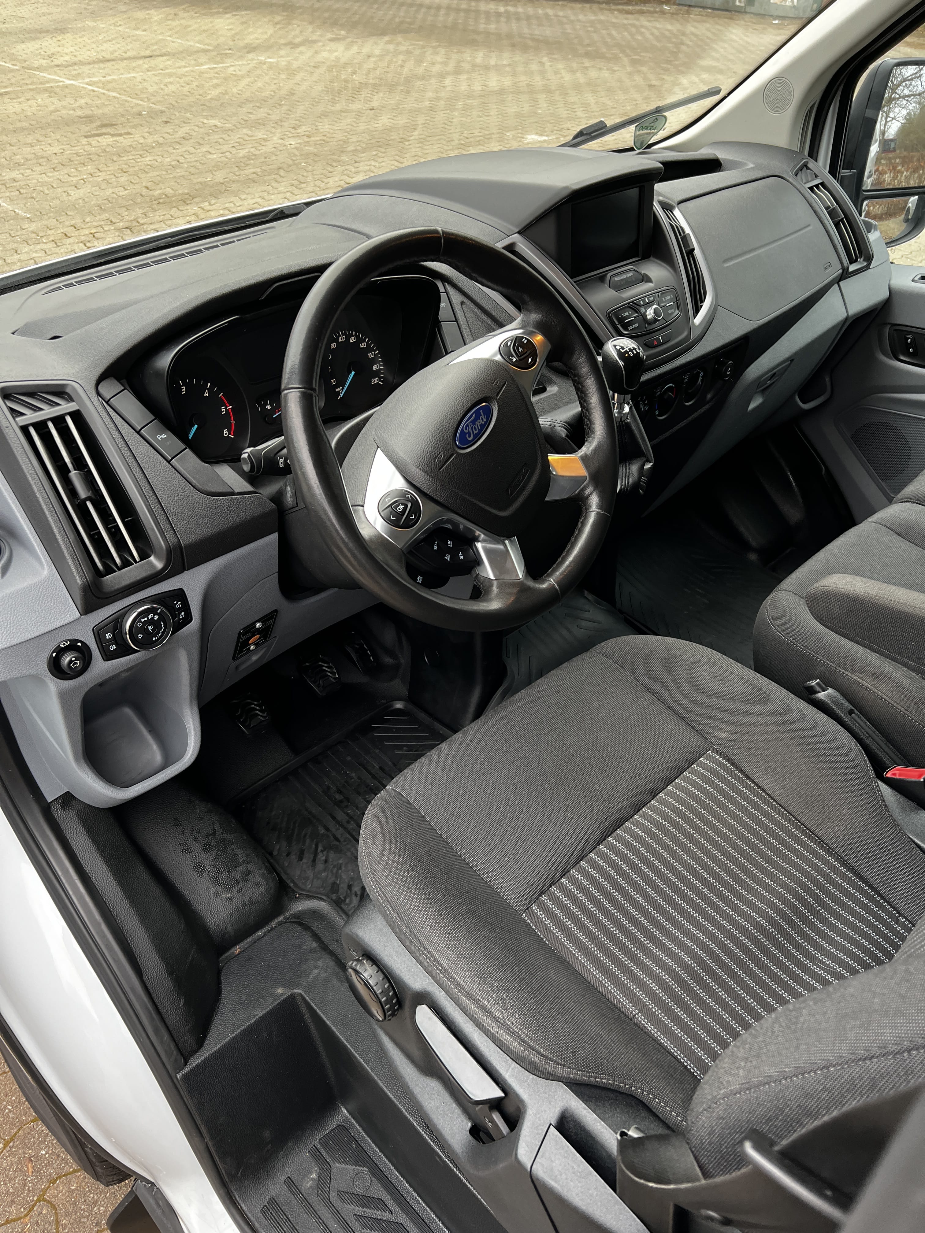 Ford Transit 350 L3H3