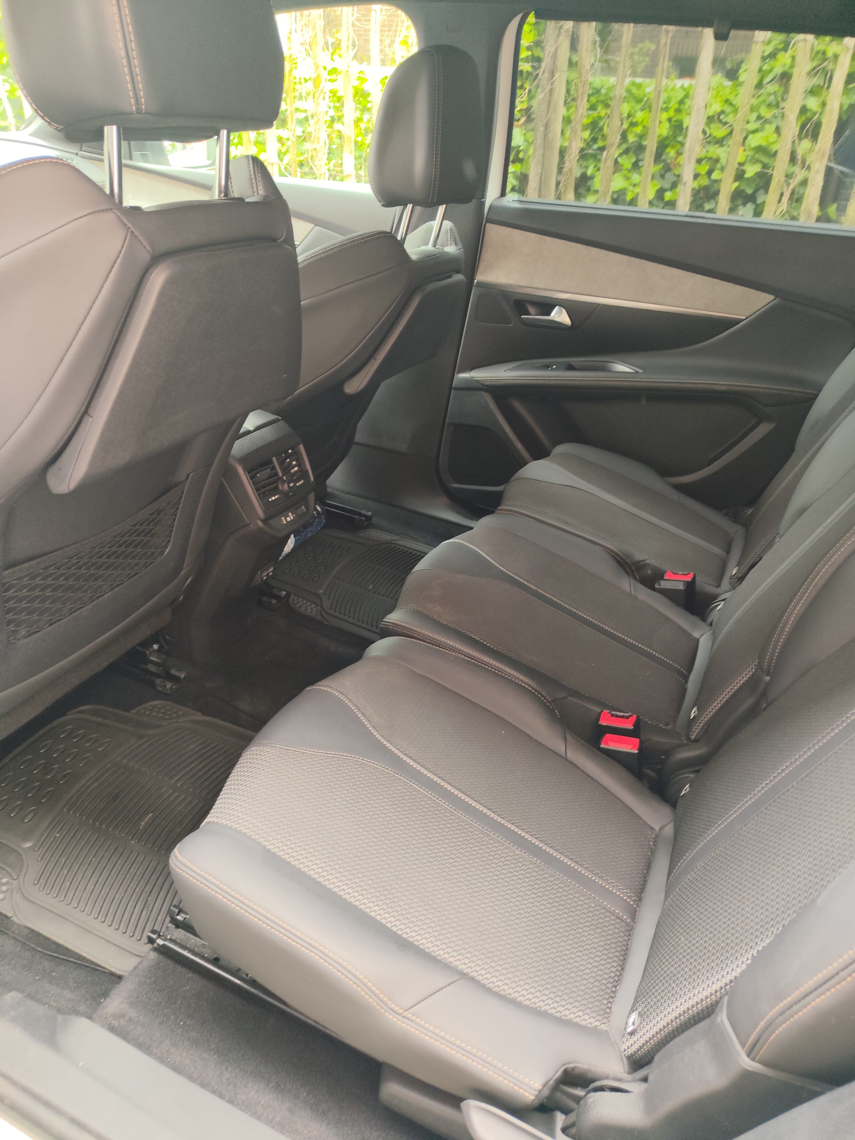 Peugeot 5008 avec Quatre roues motrices