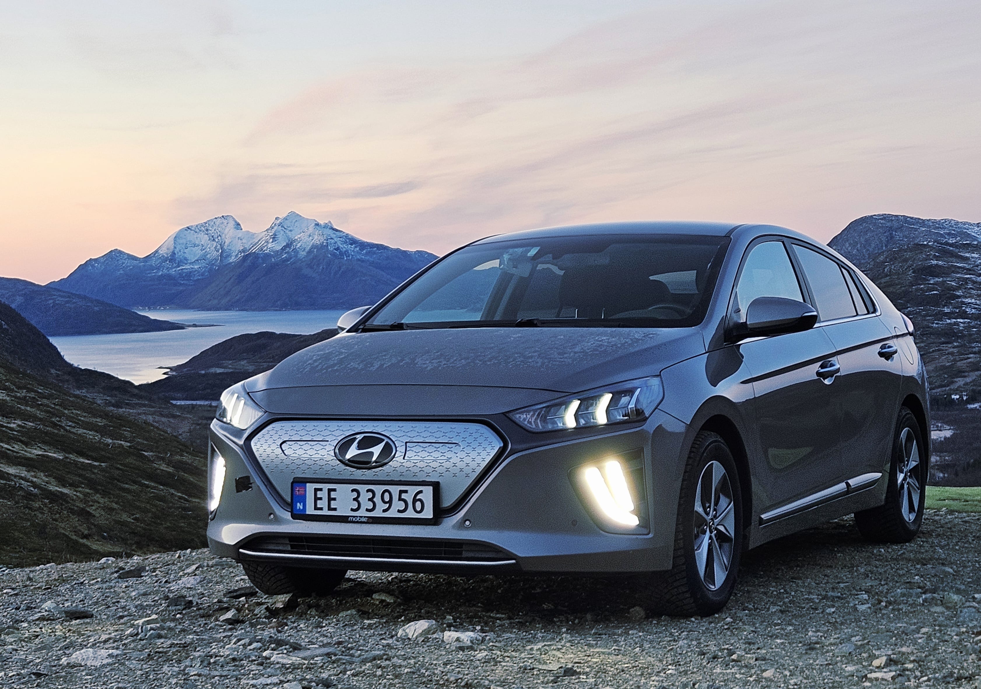 Hyundai Ioniq med GPS