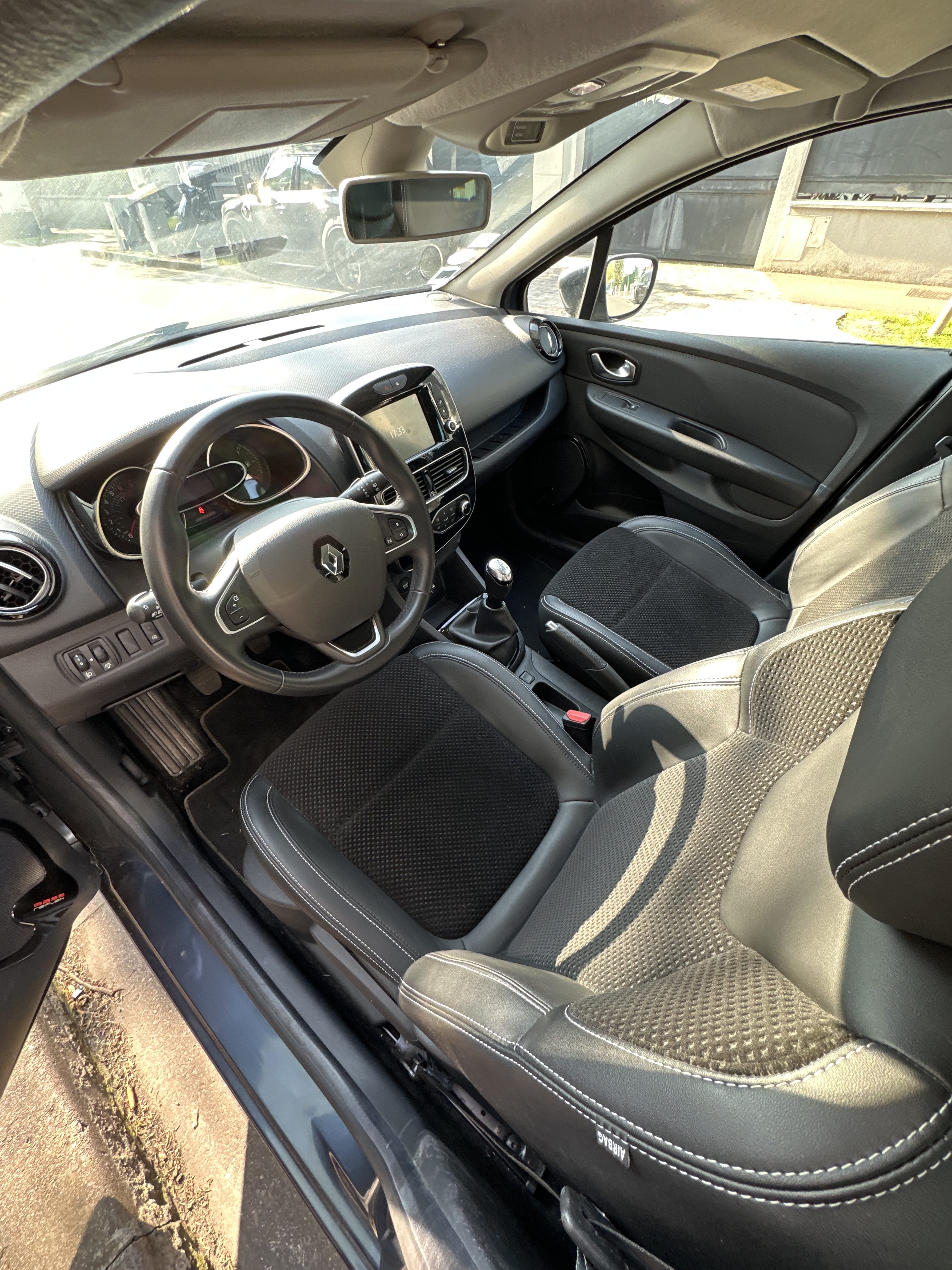 Renault Clio avec Régulateur de vitesse