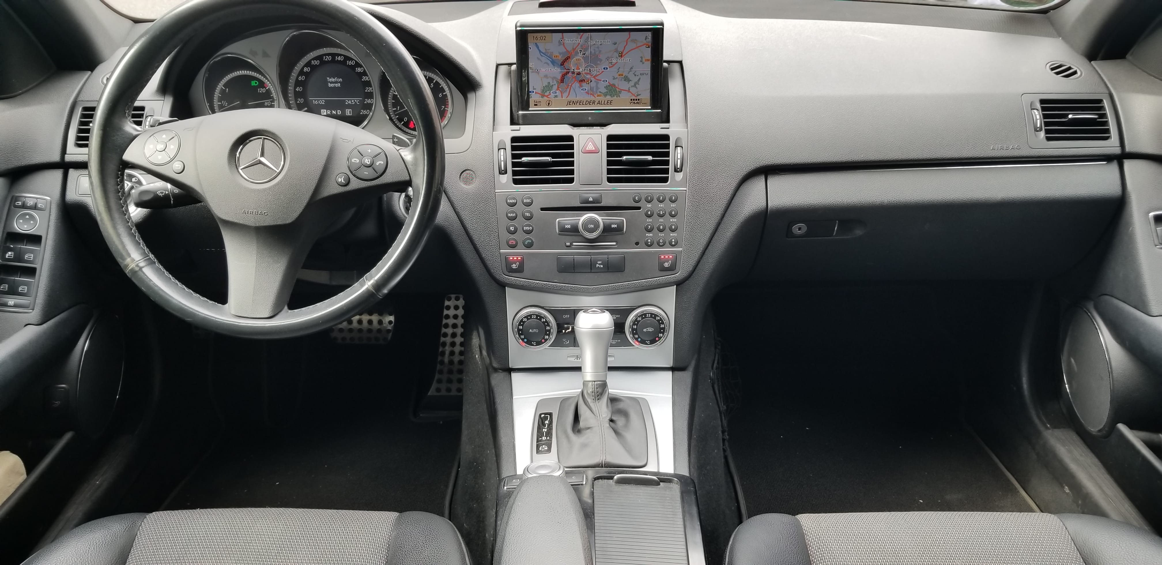Mercedes-Benz C-Klasse C 300 AMG con Control de velocidad
