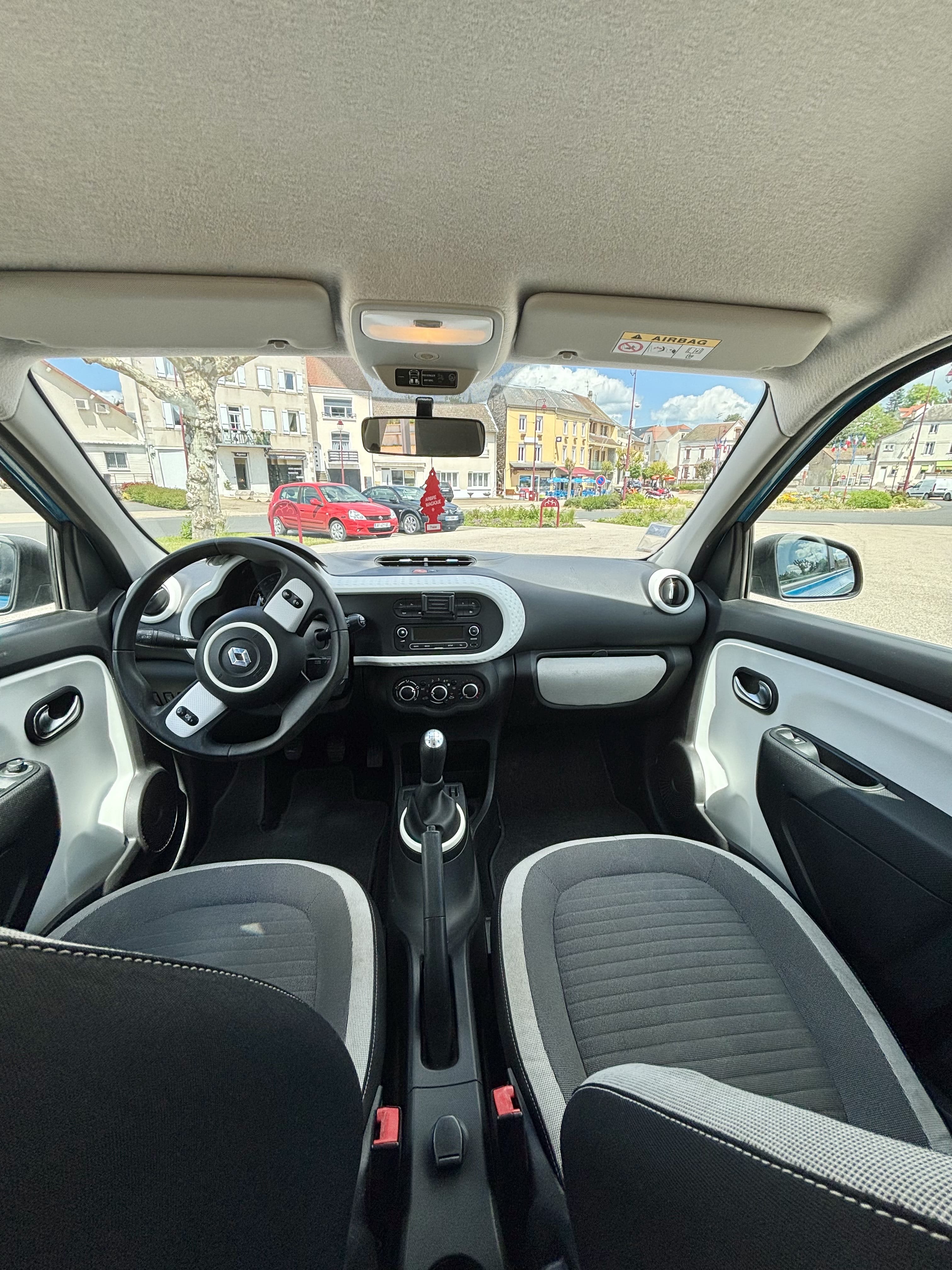 Renault Twingo III avec Audio Bluetooth