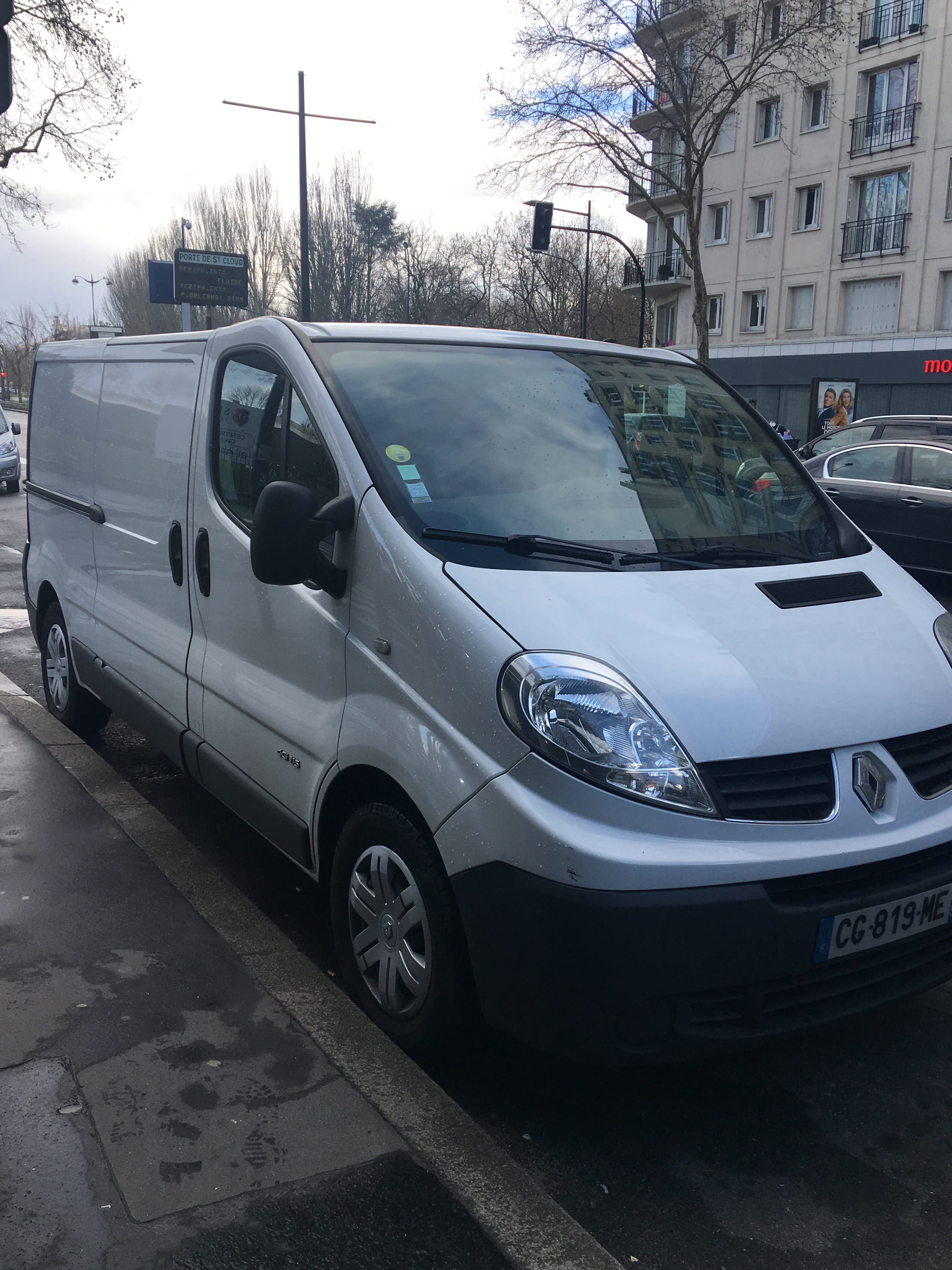 Renault Trafic 2.0 dci 115ch rallonge 6m3 clim