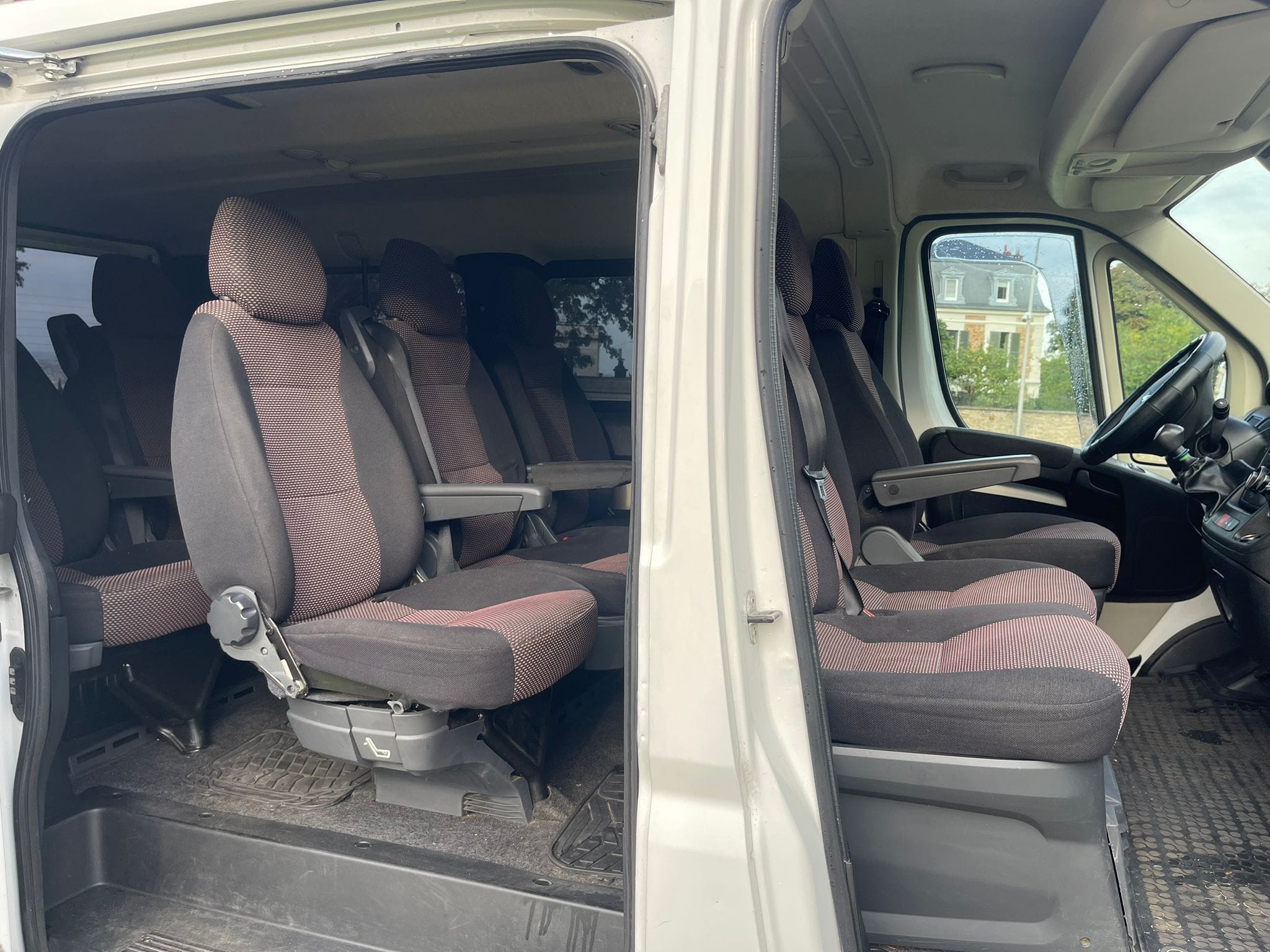 Peugeot Boxer Combi avec Audio Bluetooth