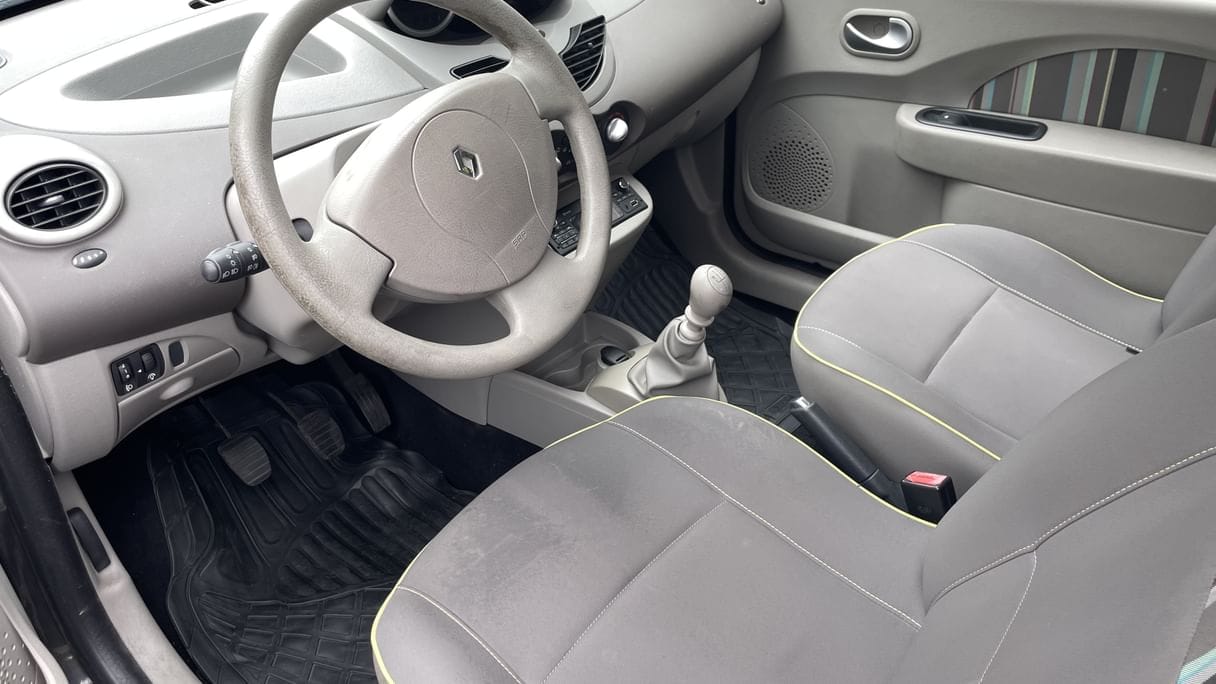 Renault Twingo II 1.2 Access à Pessac & aéroport Bordeaux (réf CZ227) avec Chaines