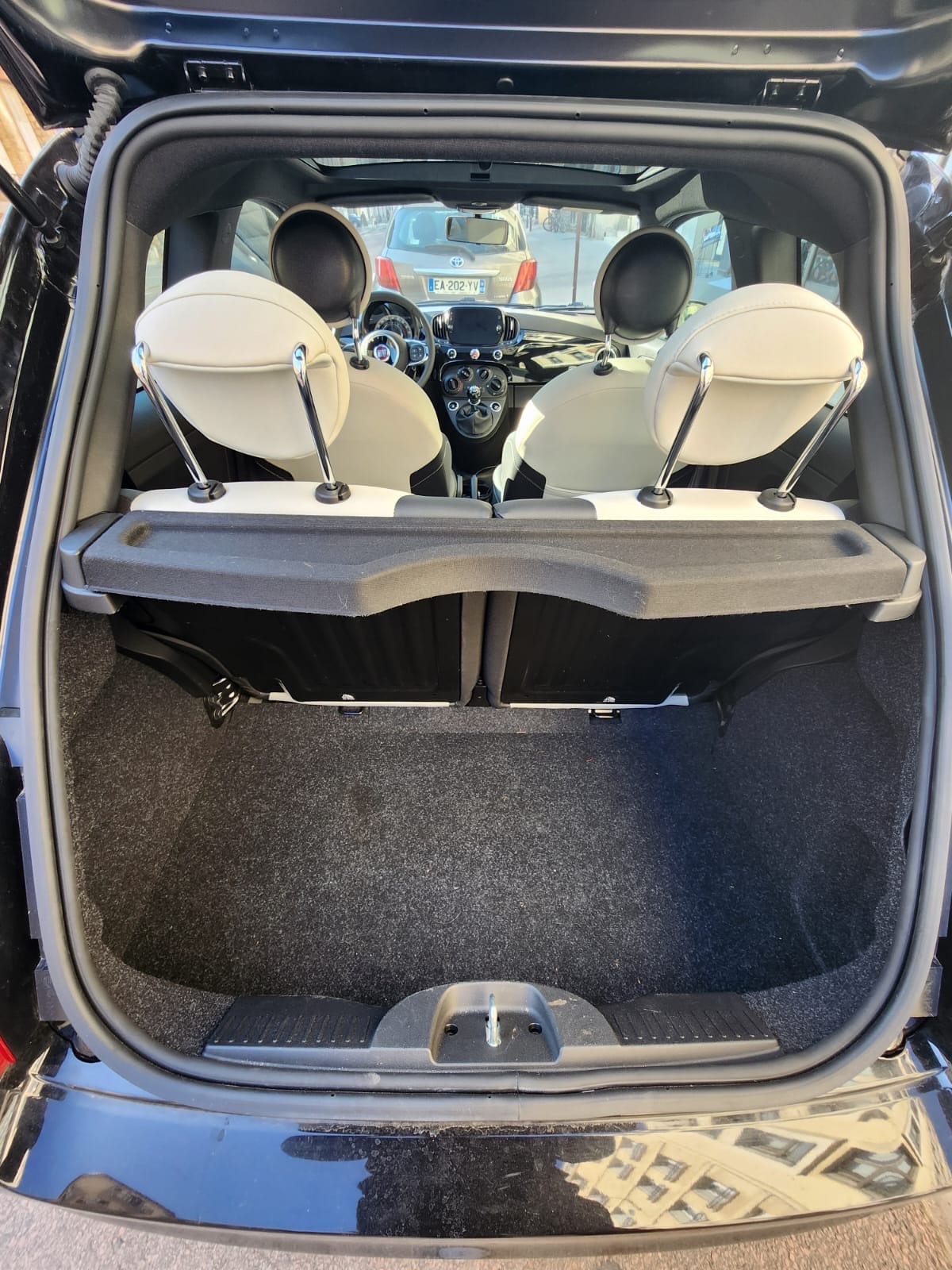 Fiat 500 Dolcevita hybride toit panoramique avec Audio Bluetooth