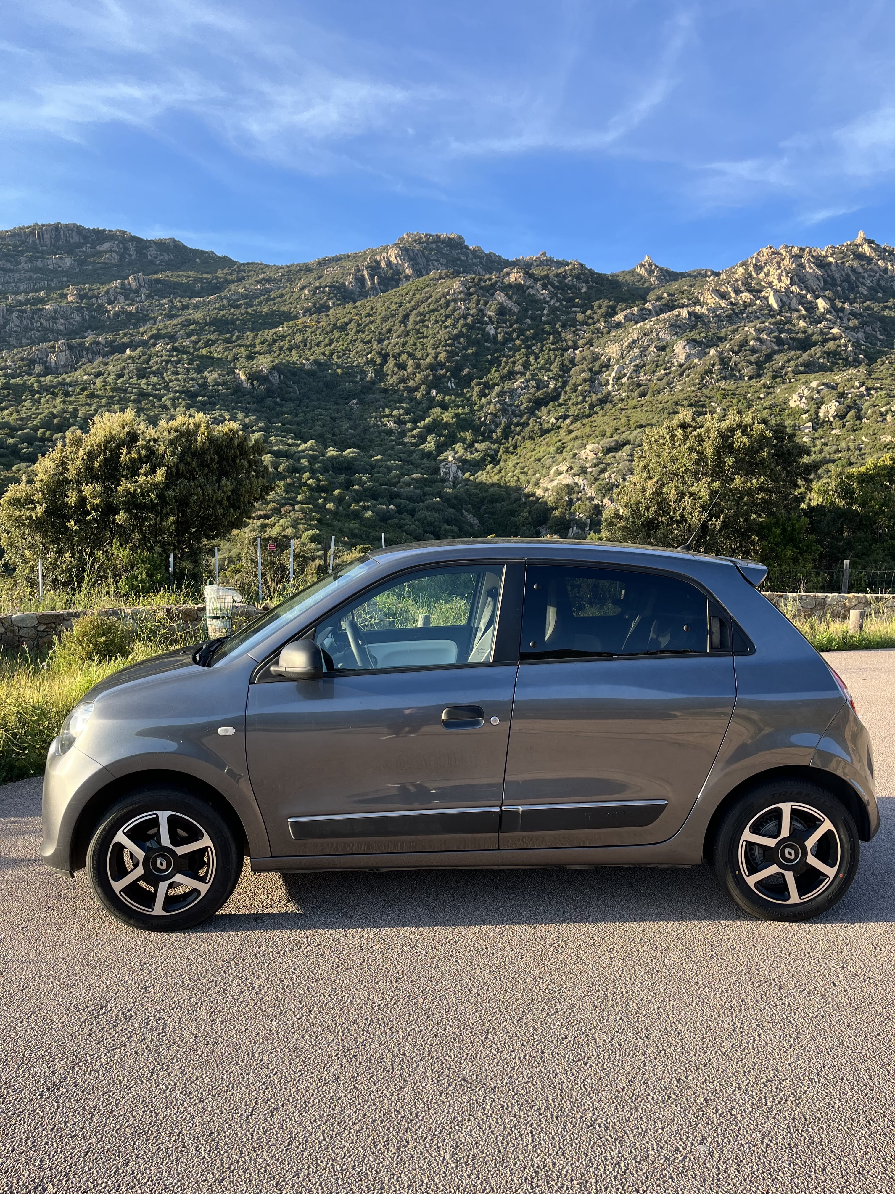 Renault Twingo III avec Climatisation
