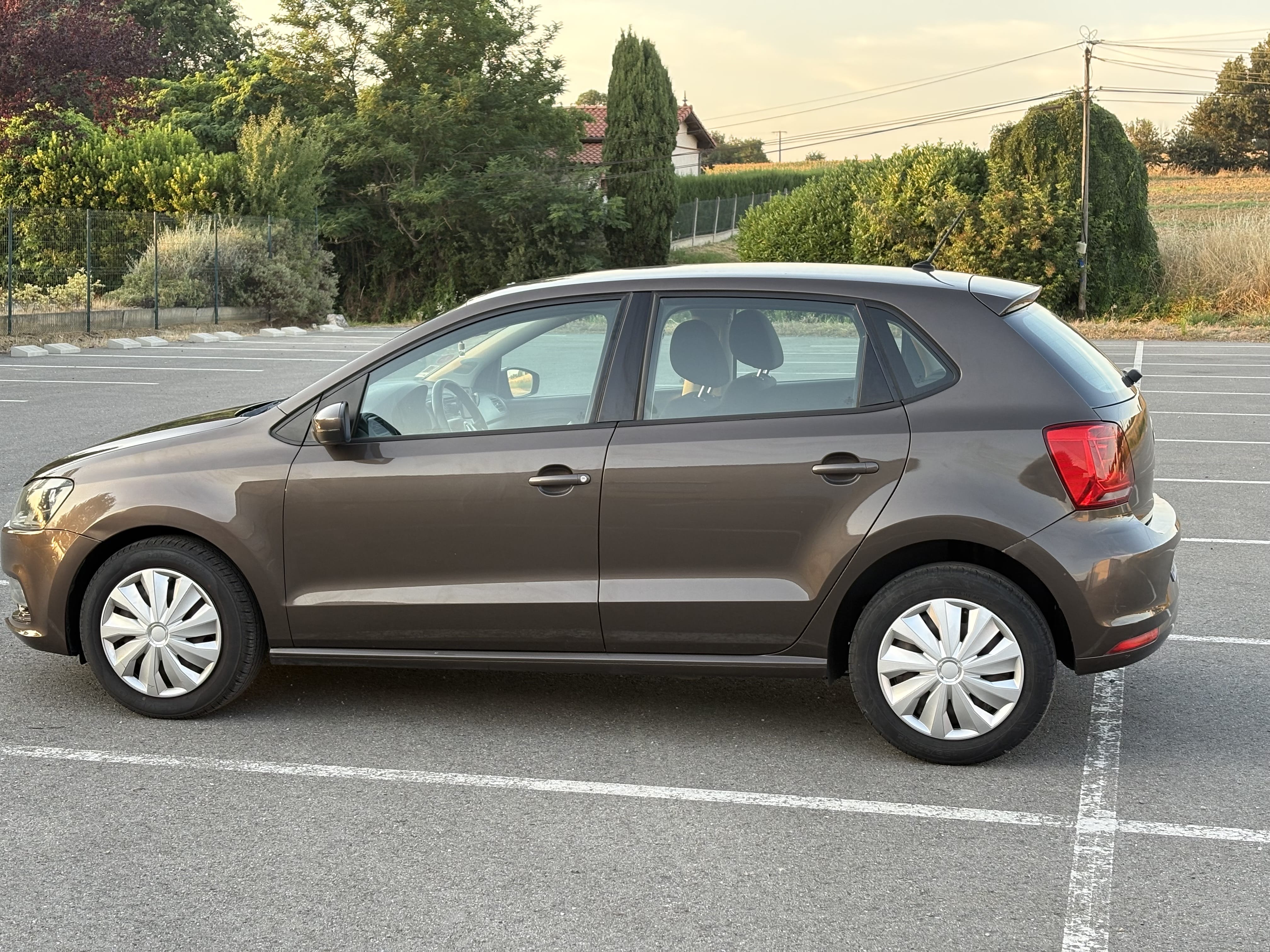 Volkswagen Polo 1.0 essence avec Climatisation