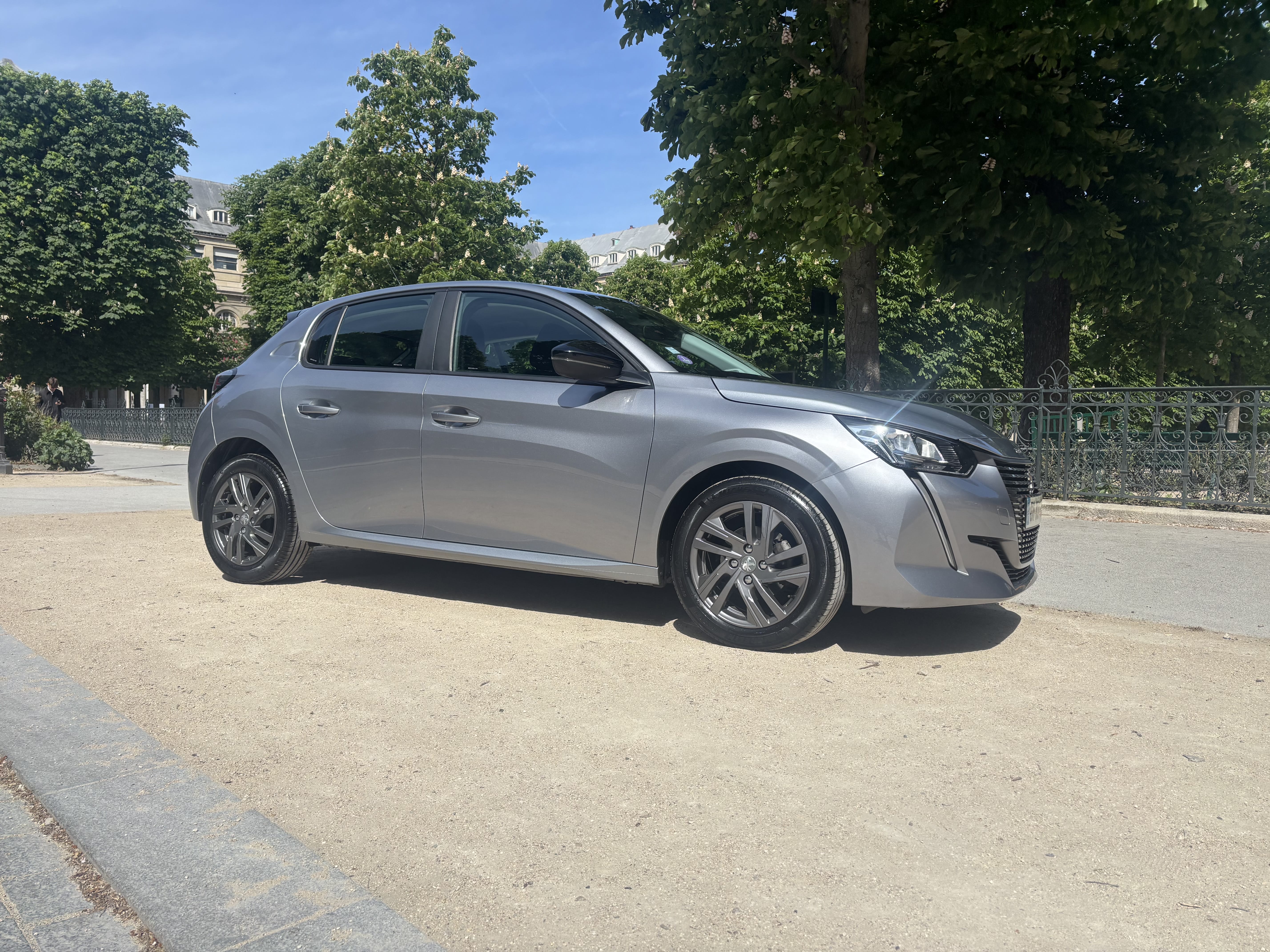 Peugeot 208 avec Caméra de recul