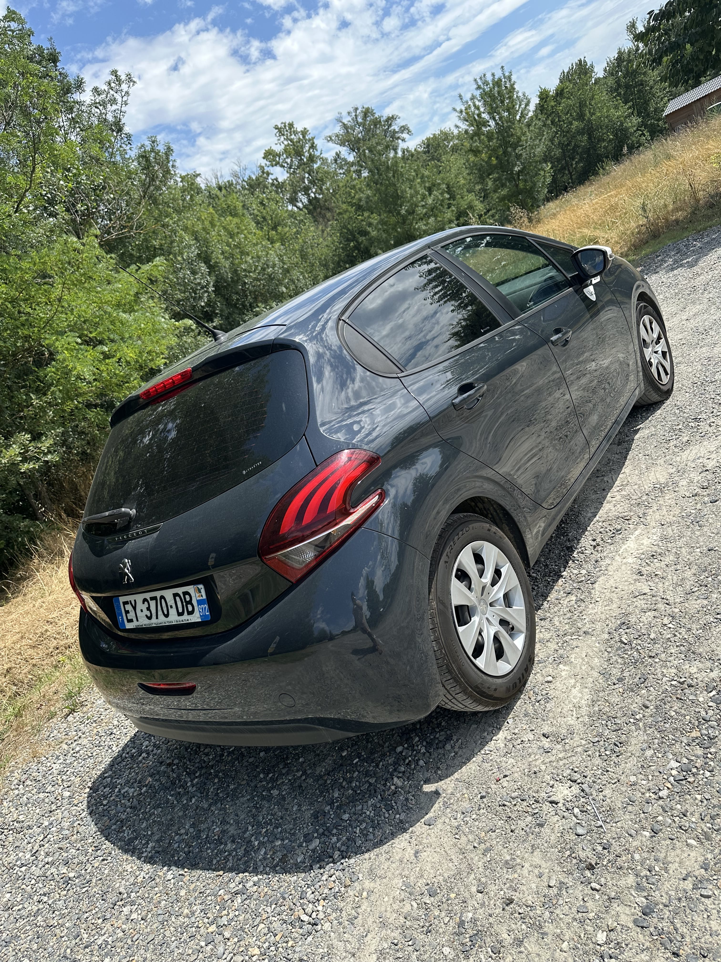Peugeot 208 avec Entrée audio / iPod