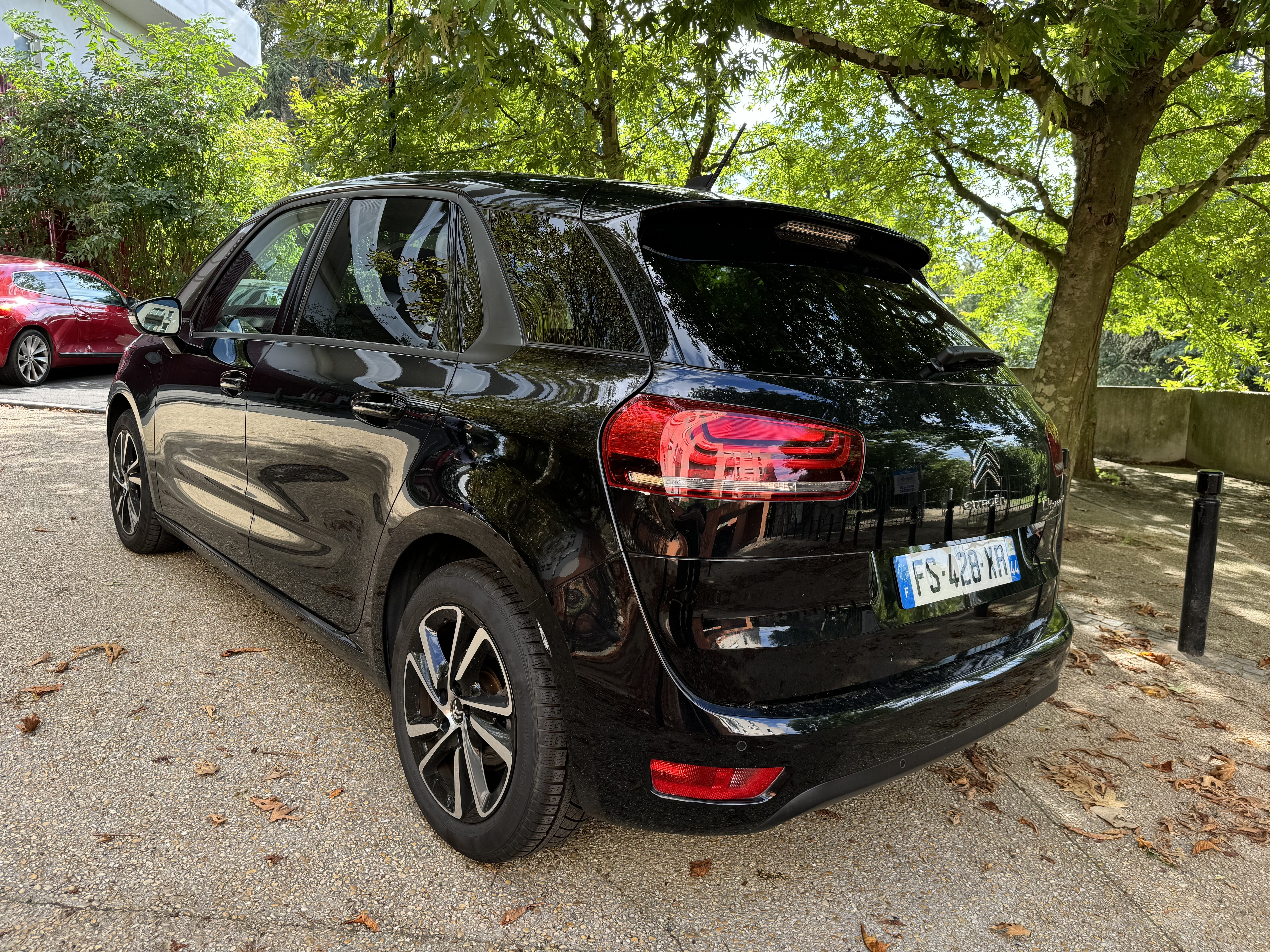Citroen C4 Spacetourer PURETECH 130 S&S EAT8 BUSINESS+ avec GPS
