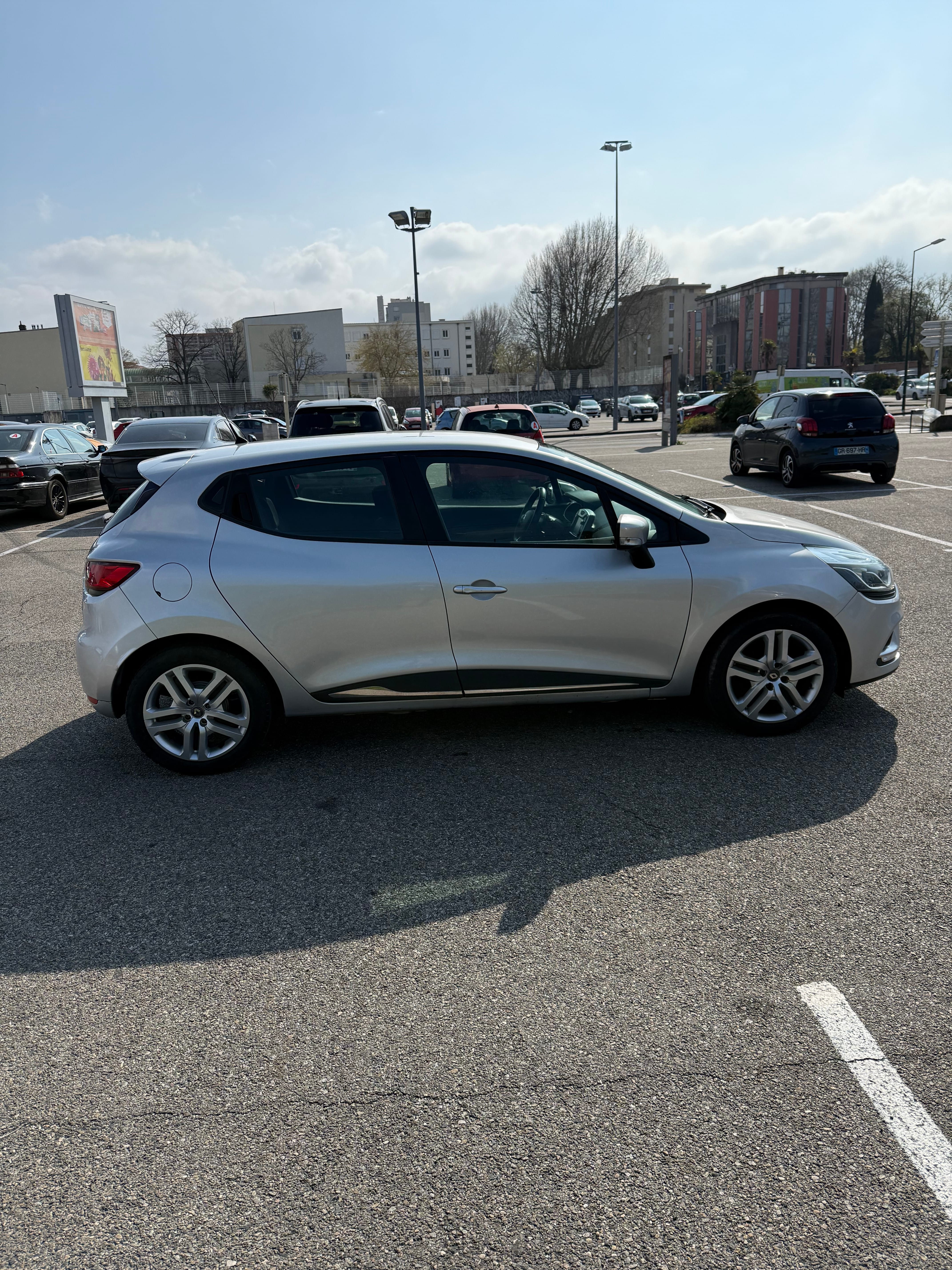 Renault Clio avec Climatisation